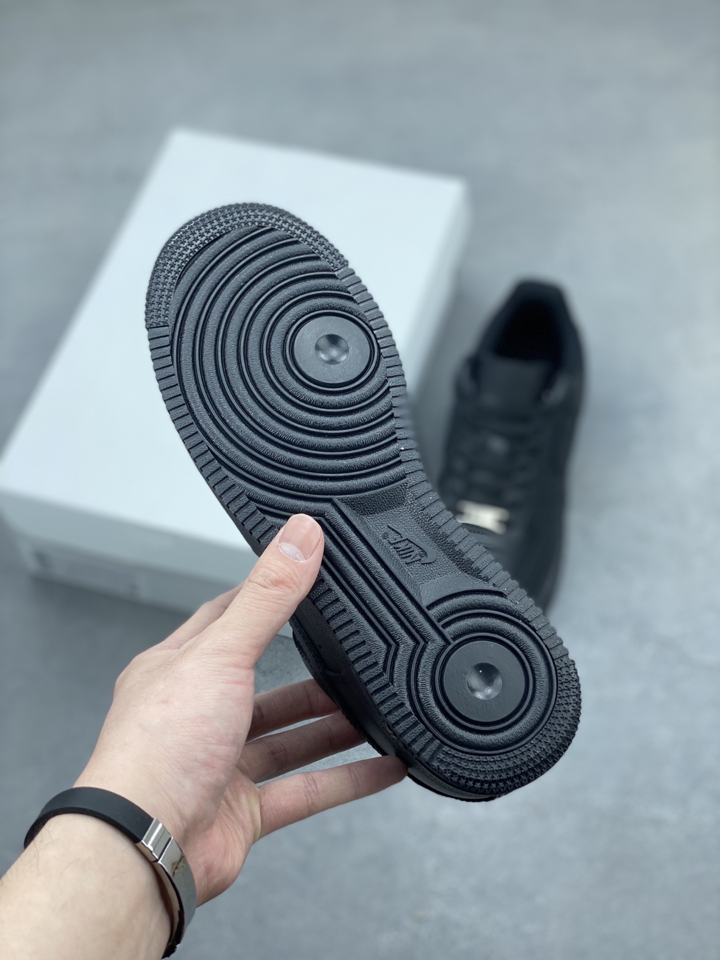 Nike Air Force 1 Low '07 Triple Black Sneakers Men's Shoes CW2288-001 7 i1745951583817 75 0 5