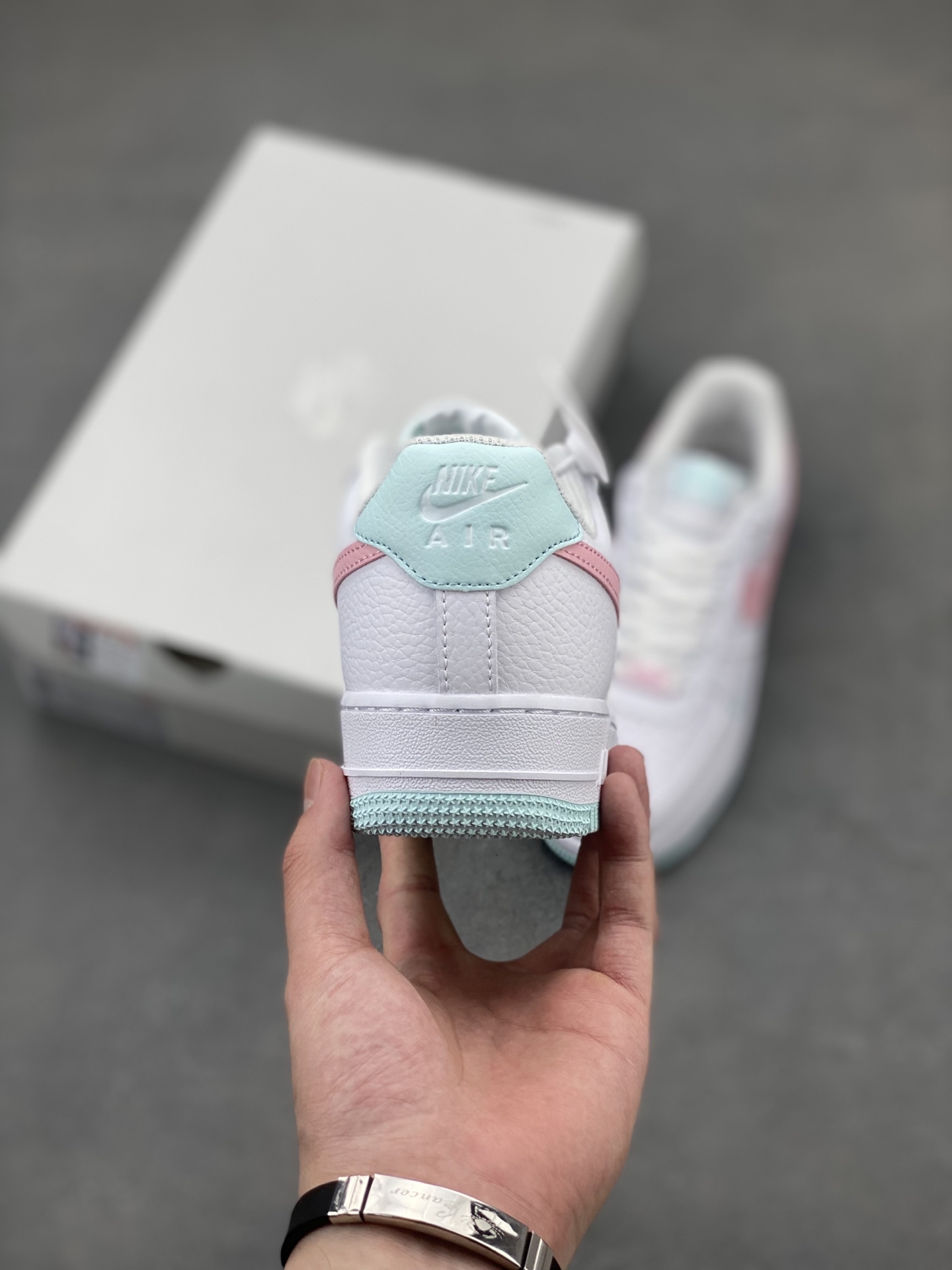 Nike Air Force 1 '07 Low Casual Sneakers - White/Pink/Mint - Limited Edition 5 i1746297361917 487 0 3
