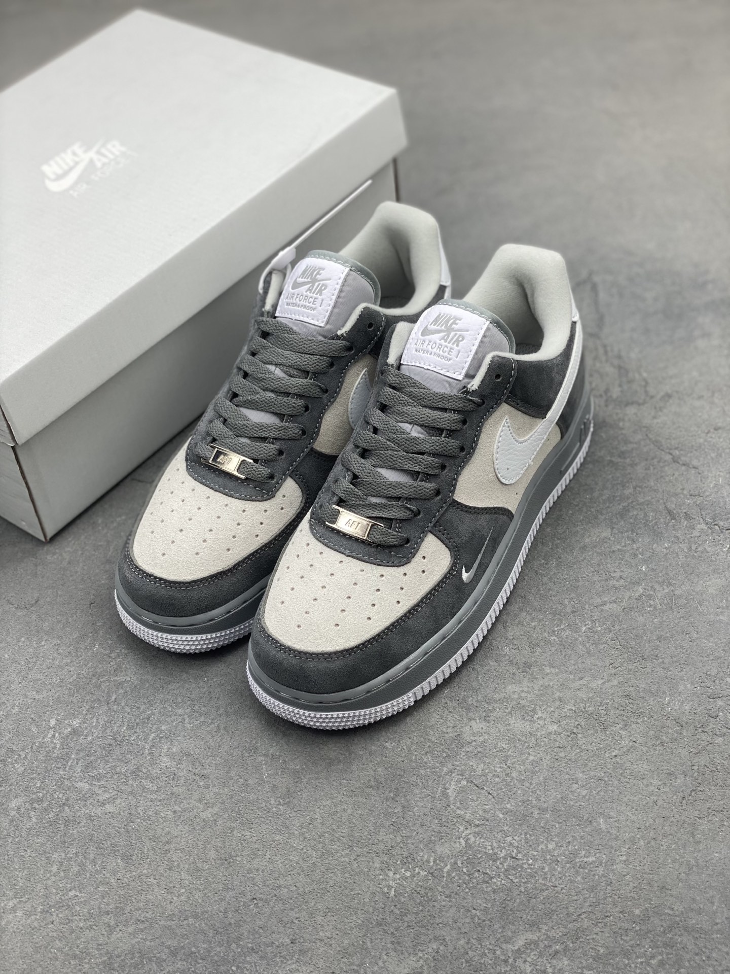 Nike Air Force 1 '07 Low Grey/White Limited Edition Sneakers 9 i1746385925895 8482 0 7