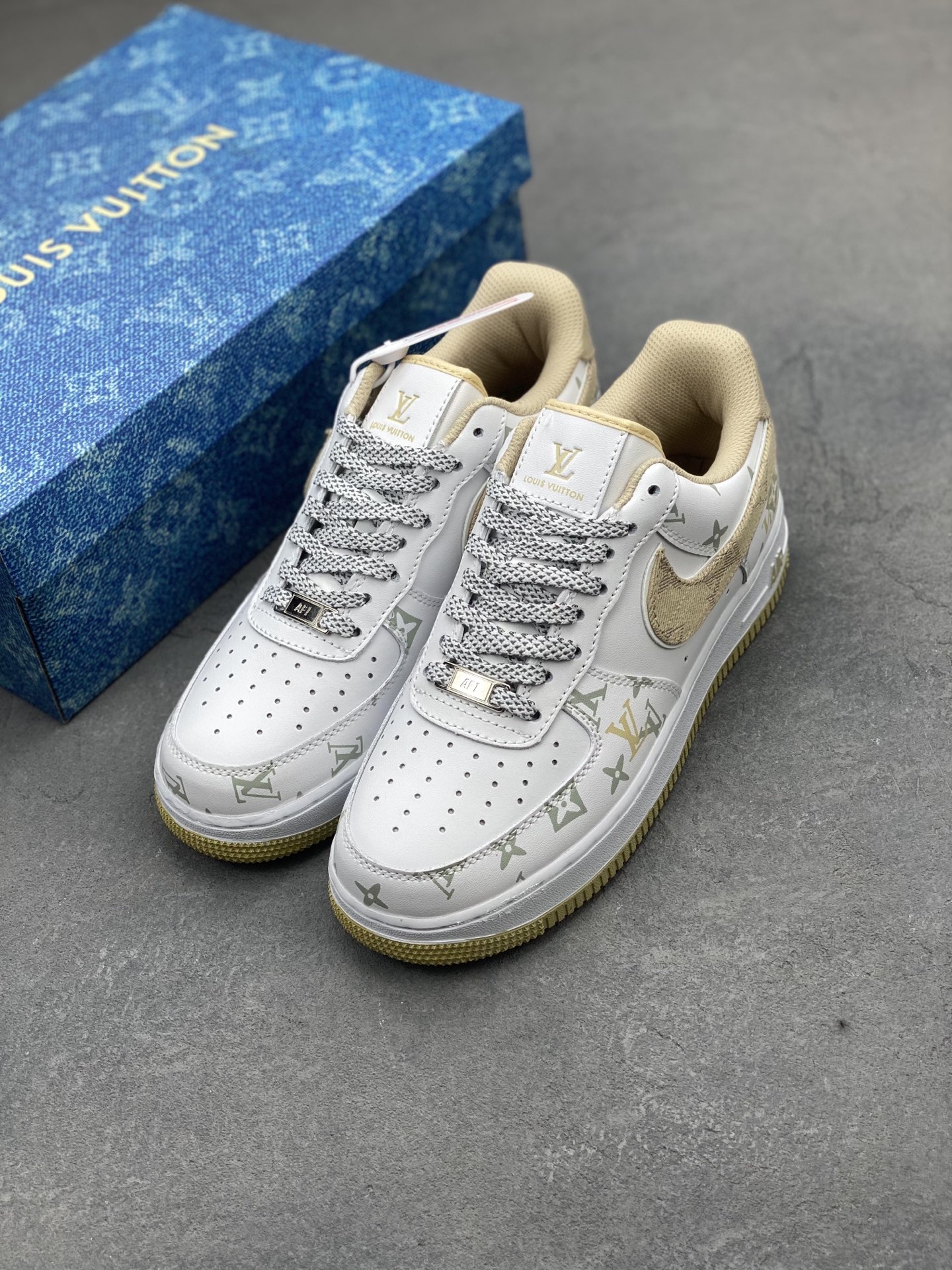 Nike Air Force 1 '07 Low Sneakers - Limited Edition, Designer Accents 9 i1746386483450 760 0 7