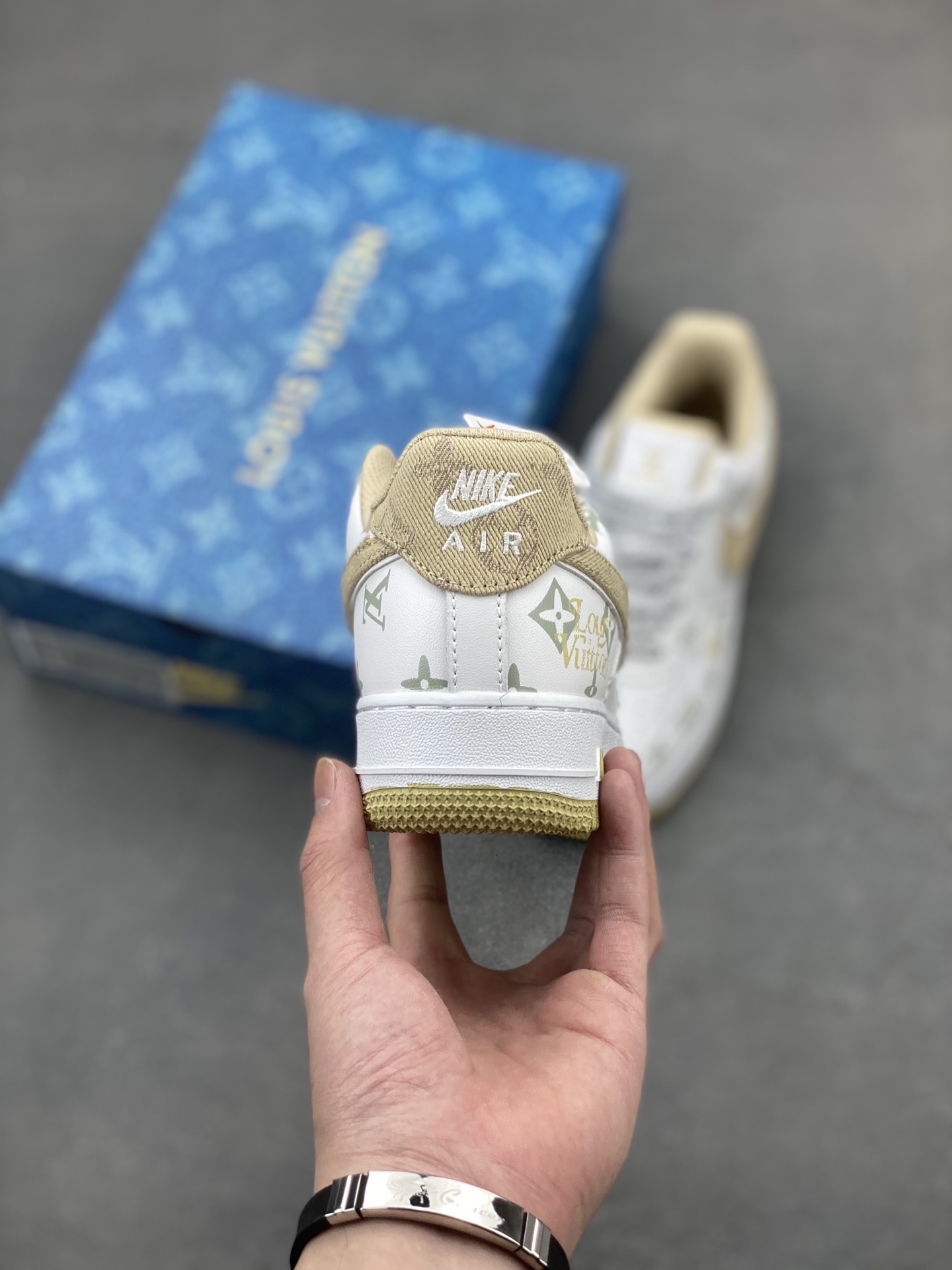 Nike Air Force 1 '07 Low Sneakers - Limited Edition, Designer Accents 5 i1746386486265 5695 0 3