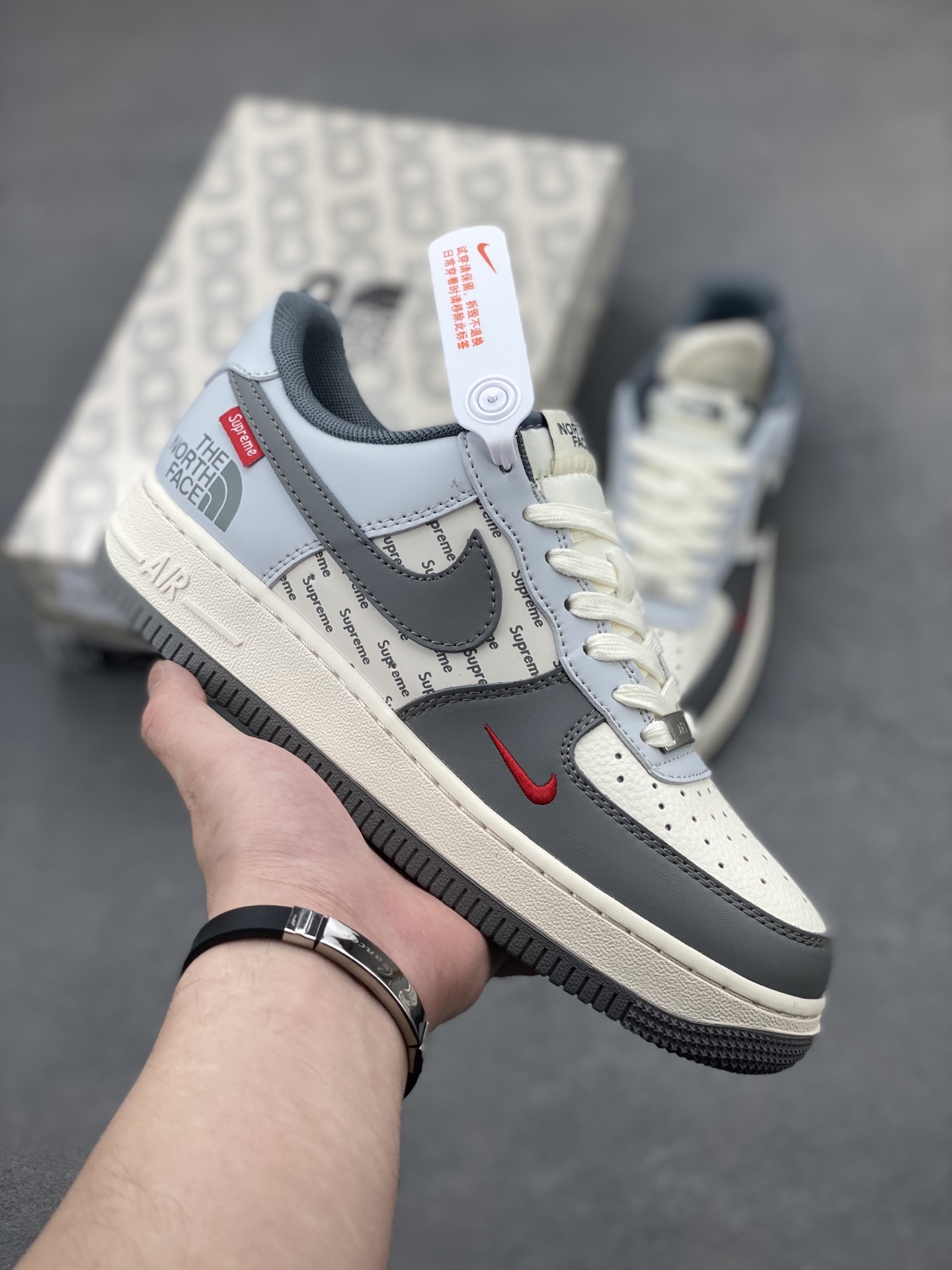 Nike Air Force 1 '07 Low Sneakers - Supreme North Face Collaboration 2 i1746471457406 7817 0 0