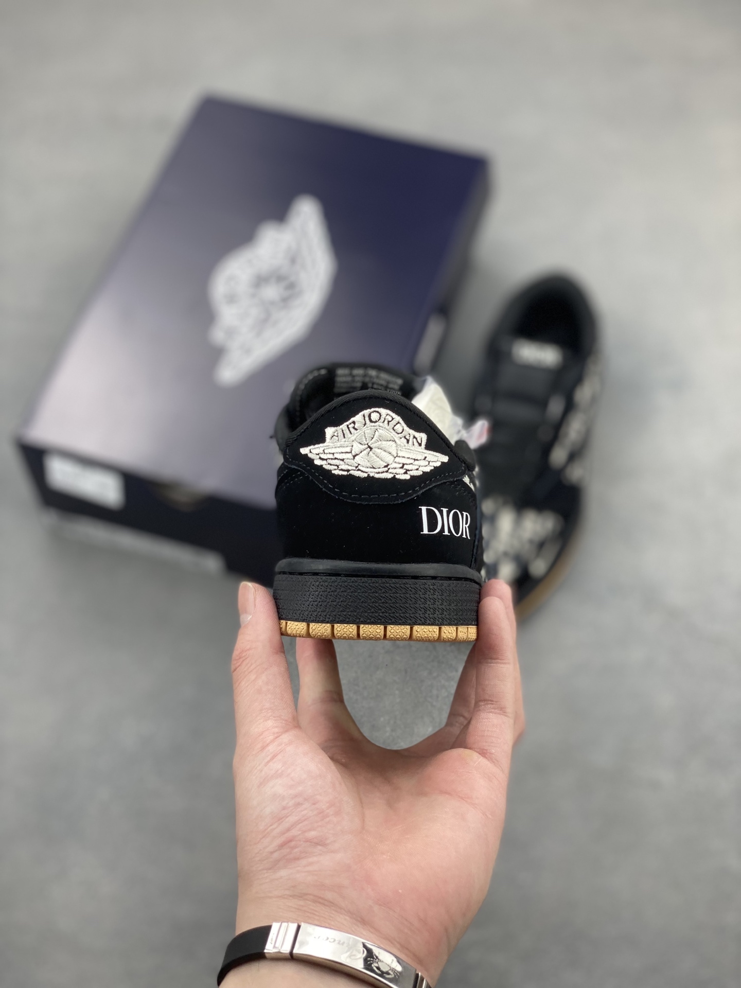 Nike Dunk SB Low Custom Dior Sneakers - Enhanced Comfort & Street Style 5 i1746472560862 8148 0 3