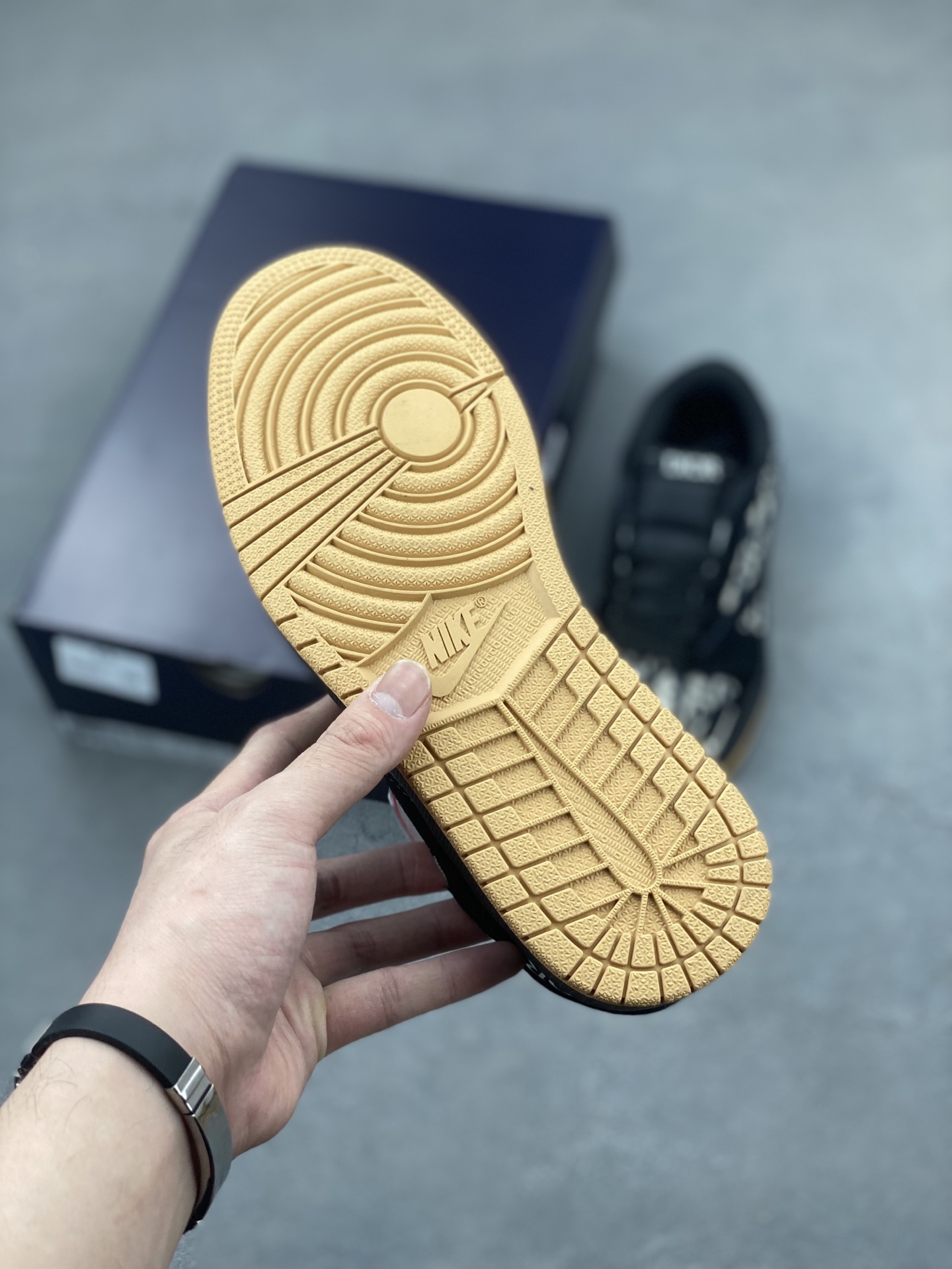 Nike Dunk SB Low Custom Dior Sneakers - Enhanced Comfort & Street Style 7 i1746472561678 5511 0 5