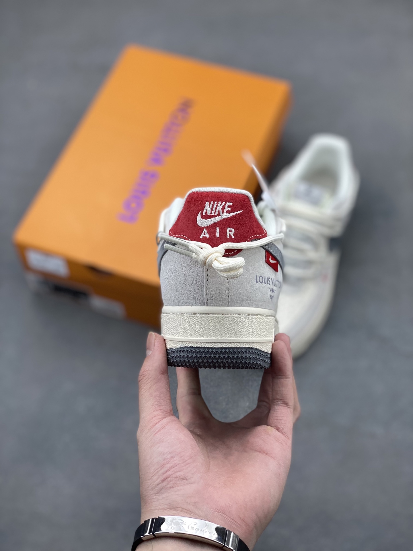 Nike Air Force 1 '07 Low Louis Vuitton Custom Sneakers Limited Edition 5 i1746561145916 1383 0 3