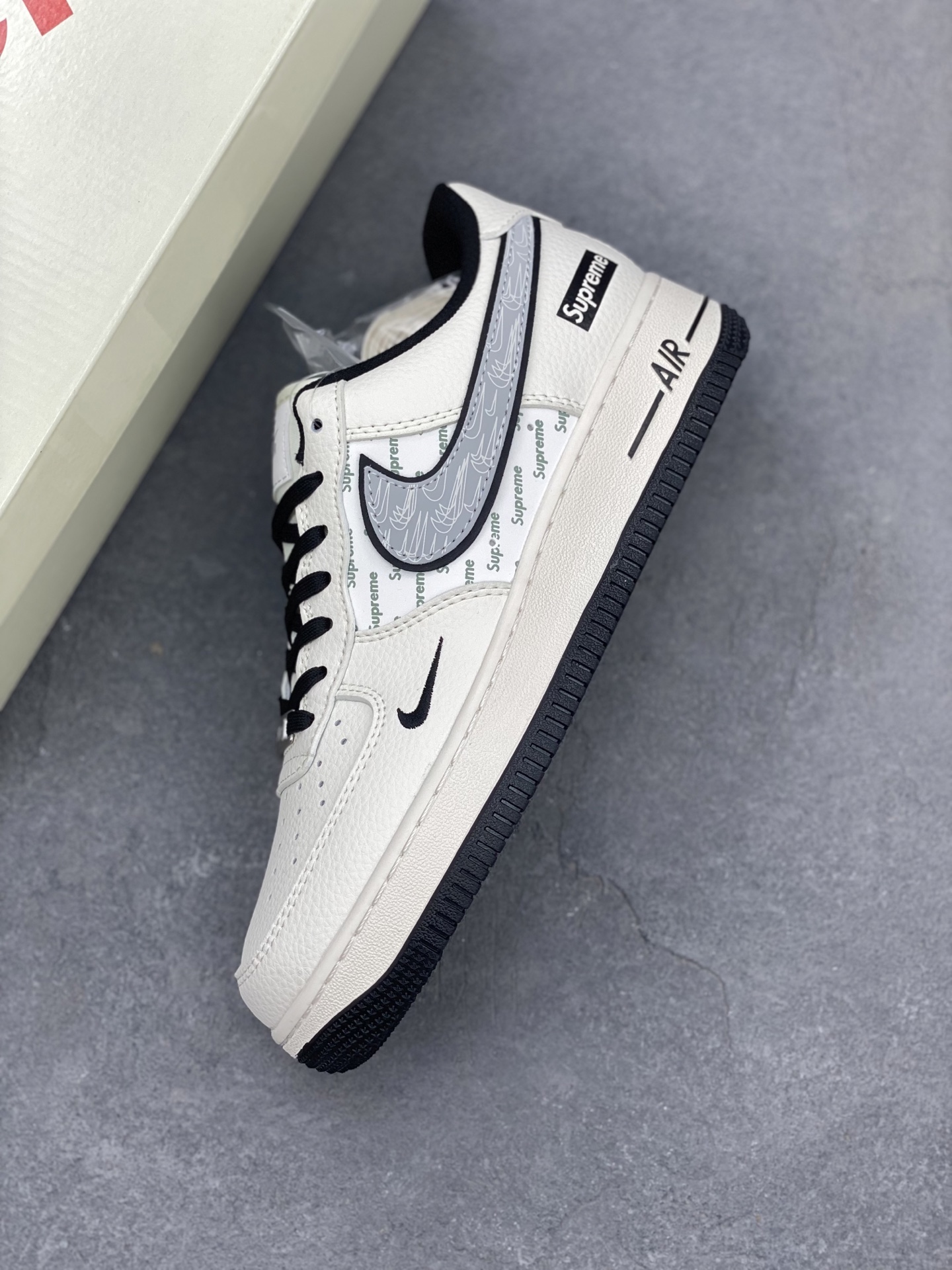 Nike Air Force 1 Low Supreme Sneakers - Iconic Style & Comfort 8 i1746567198916 2705 0 6