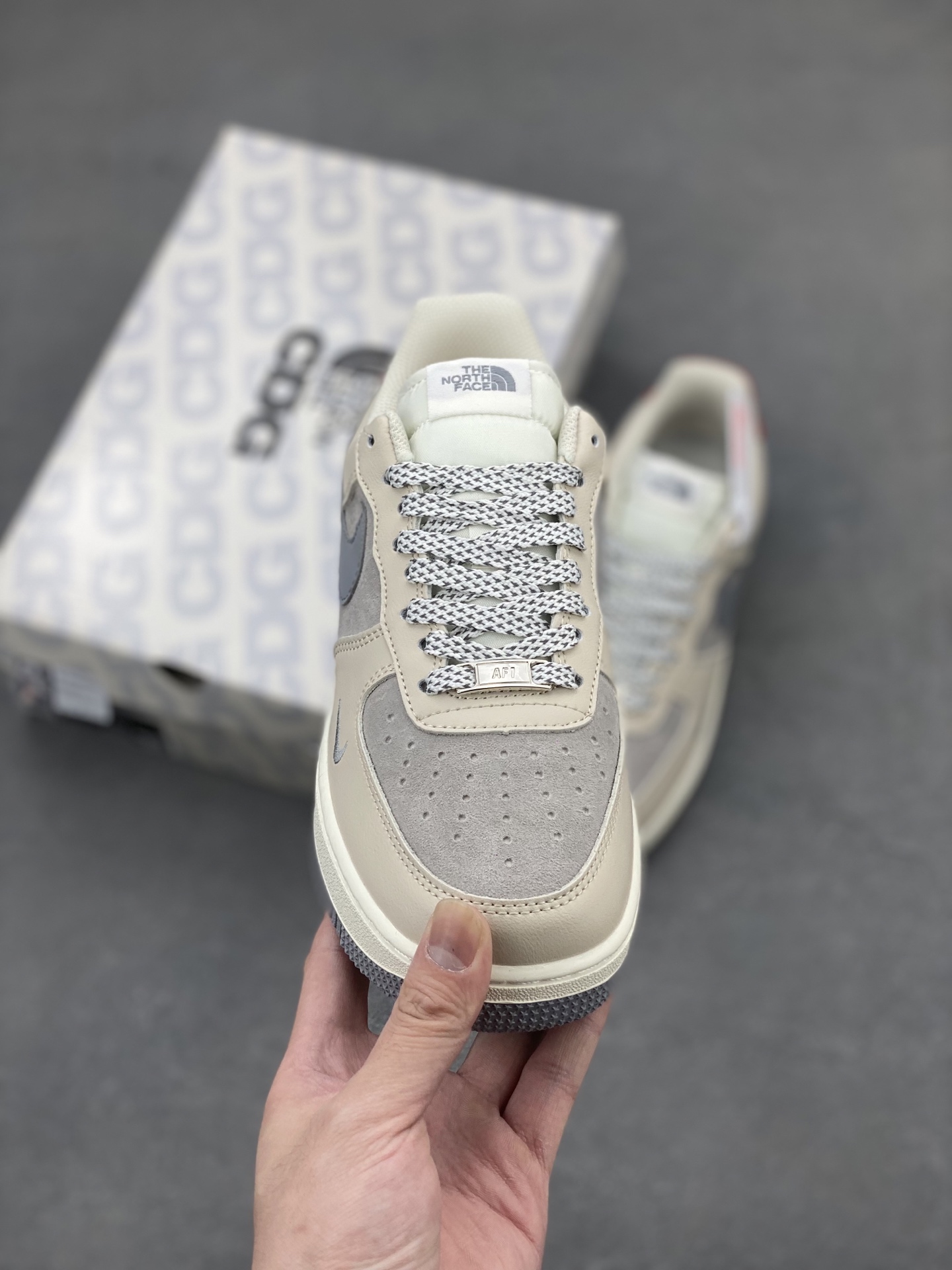 Nike Air Force 1 '07 Low Sneakers - Limited Edition, Premium Comfort 3 i1746620566362 2080 0 1