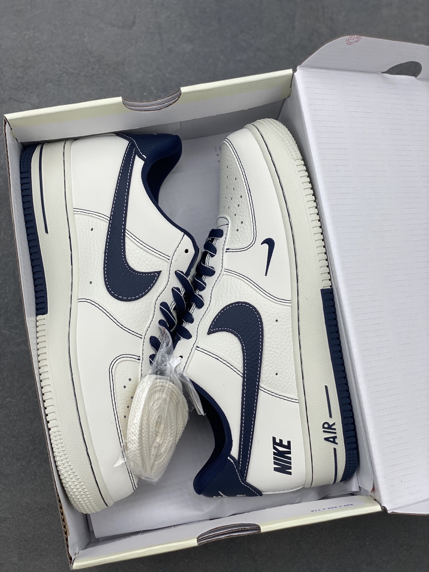 Nike Air Force 1 Low White Navy Sneakers with Full-Length Air Cushioning 10 i1746640631927 1747 0 8