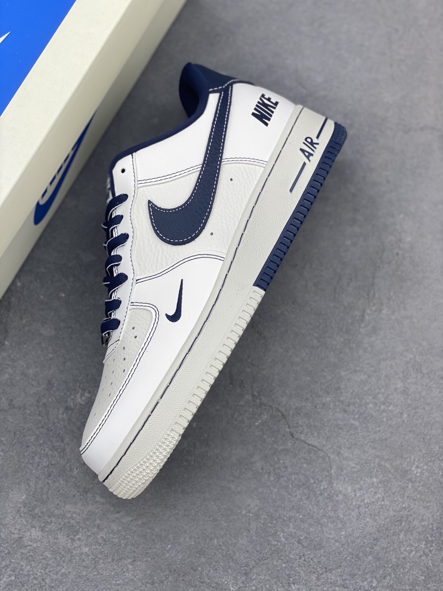 Nike Air Force 1 Low White Navy Sneakers with Full-Length Air Cushioning 8 i1746640633699 4836 0 6