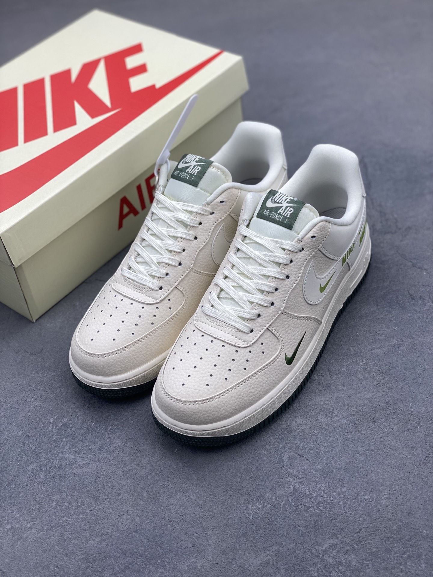 Nike Air Force 1 '07 Low 'Just Do It' Sneakers - Limited Edition 9 i1746736438183 8480 0 7