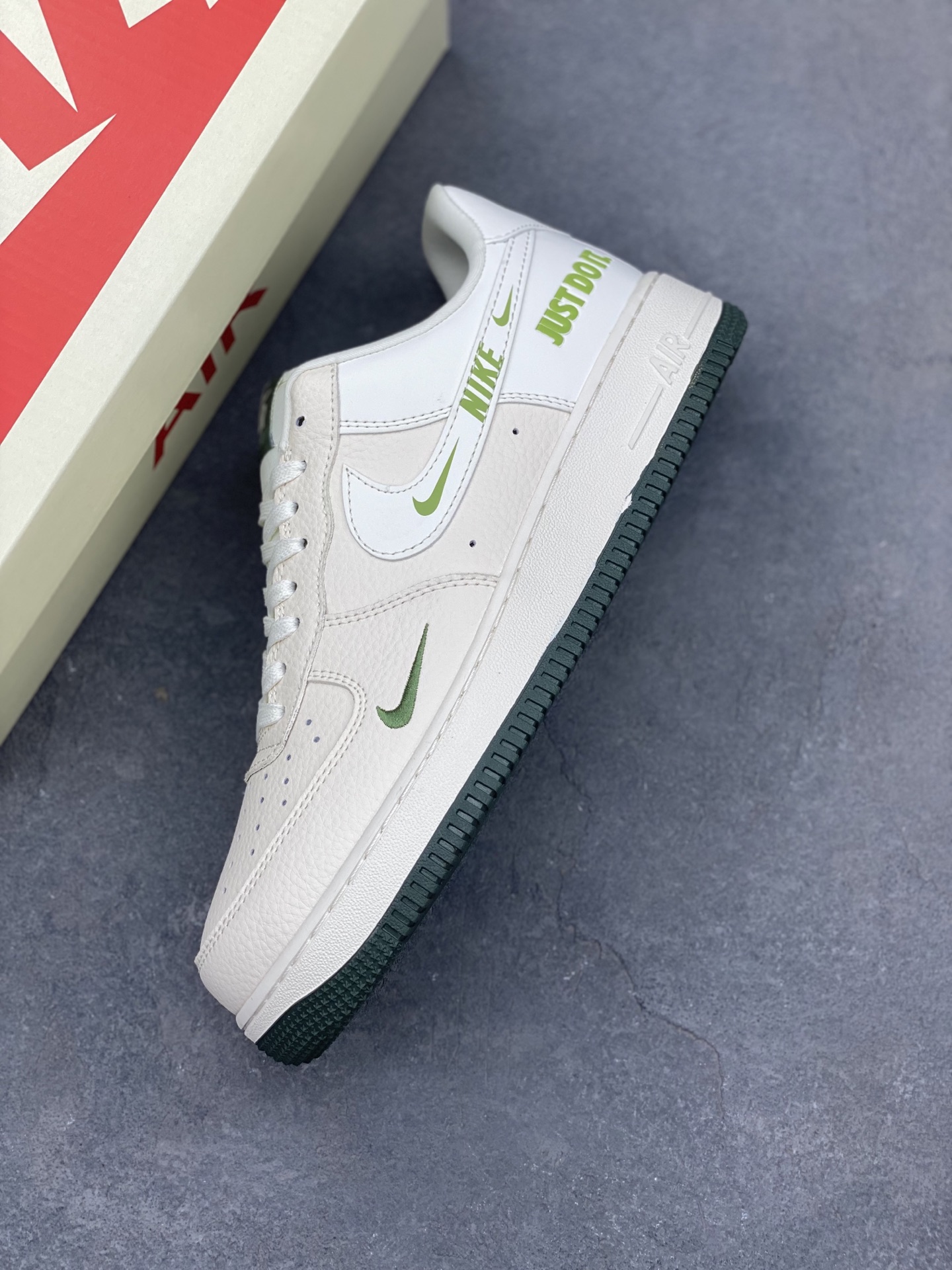 Nike Air Force 1 '07 Low 'Just Do It' Sneakers - Limited Edition 8 i1746736438730 6448 0 6