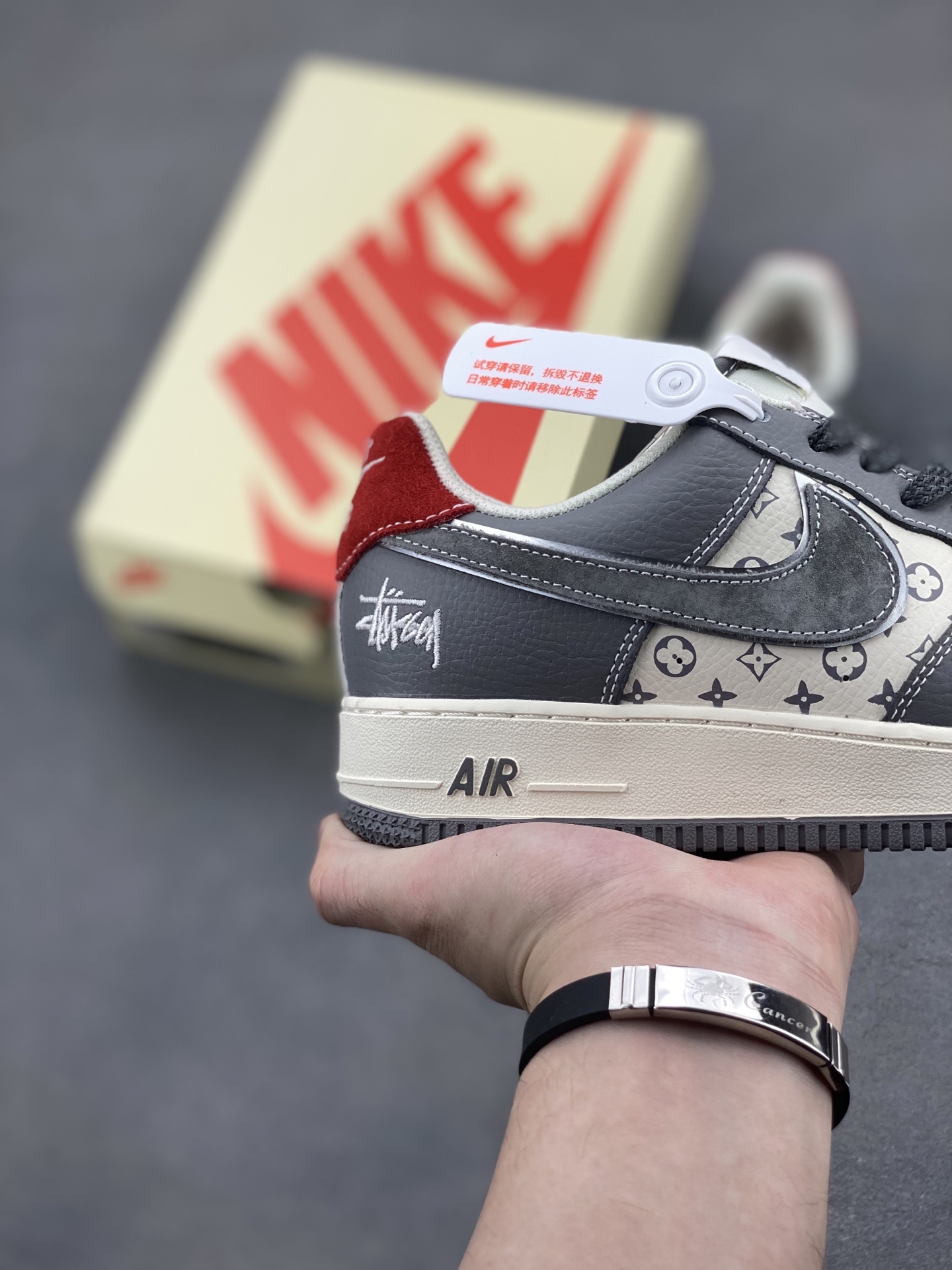 Nike Air Force 1 '07 Low Stussy Collab Sneakers - Limited Edition 6 i1746736706535 8215 0 4