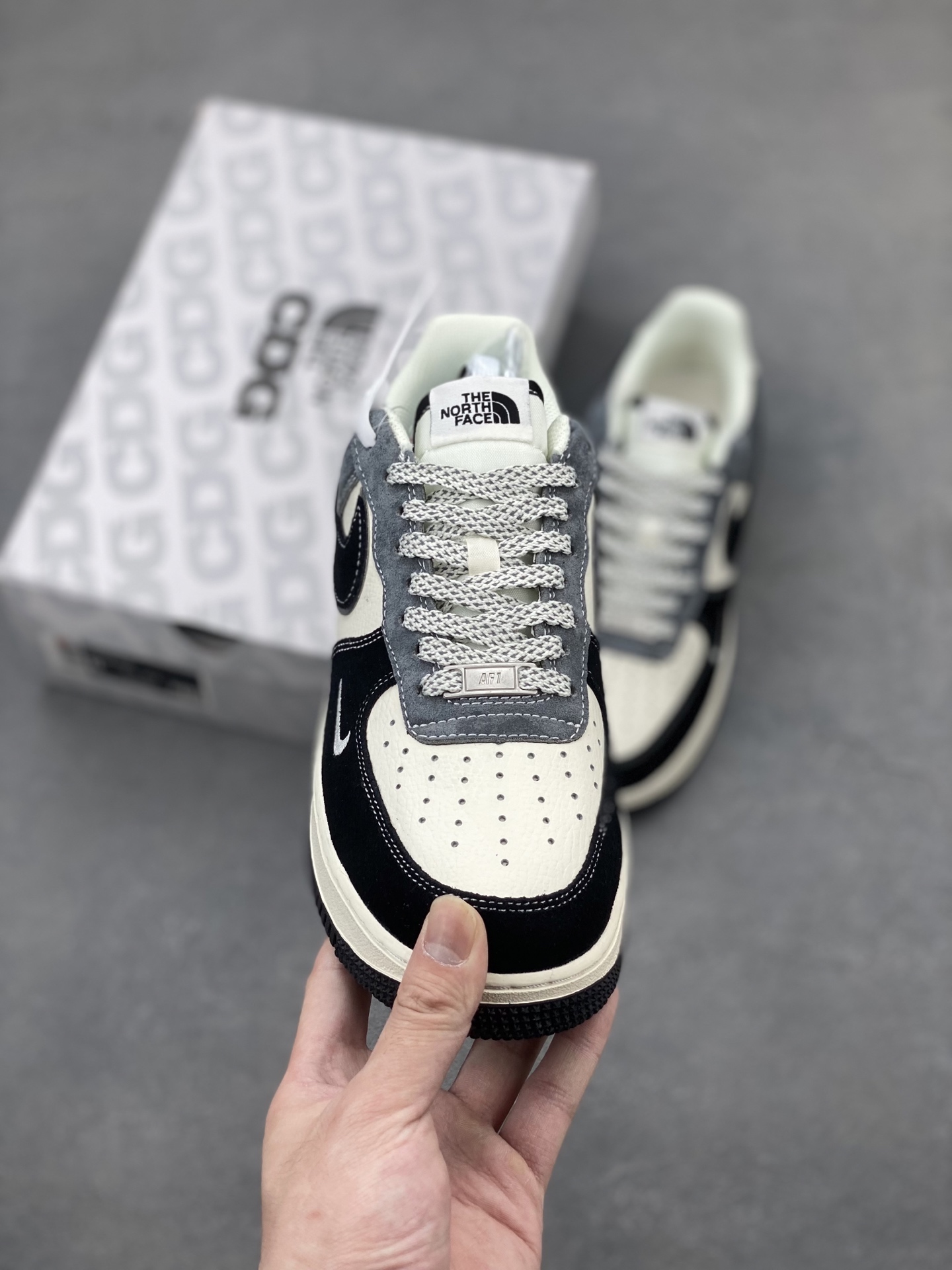 Nike Air Force 1 '07 Low x The North Face Black Beige Gray Sneakers 3 i1746736826792 2345 0 1