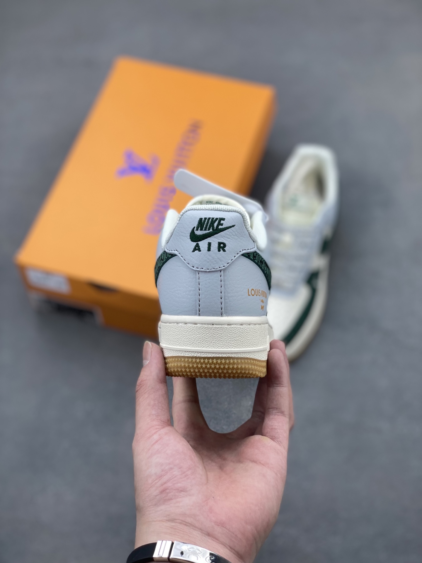 Nike Air Force 1 '07 Low Louis Vuitton Green Stone Sneakers - Limited Edition 5 i1746736879976 9267 0 3