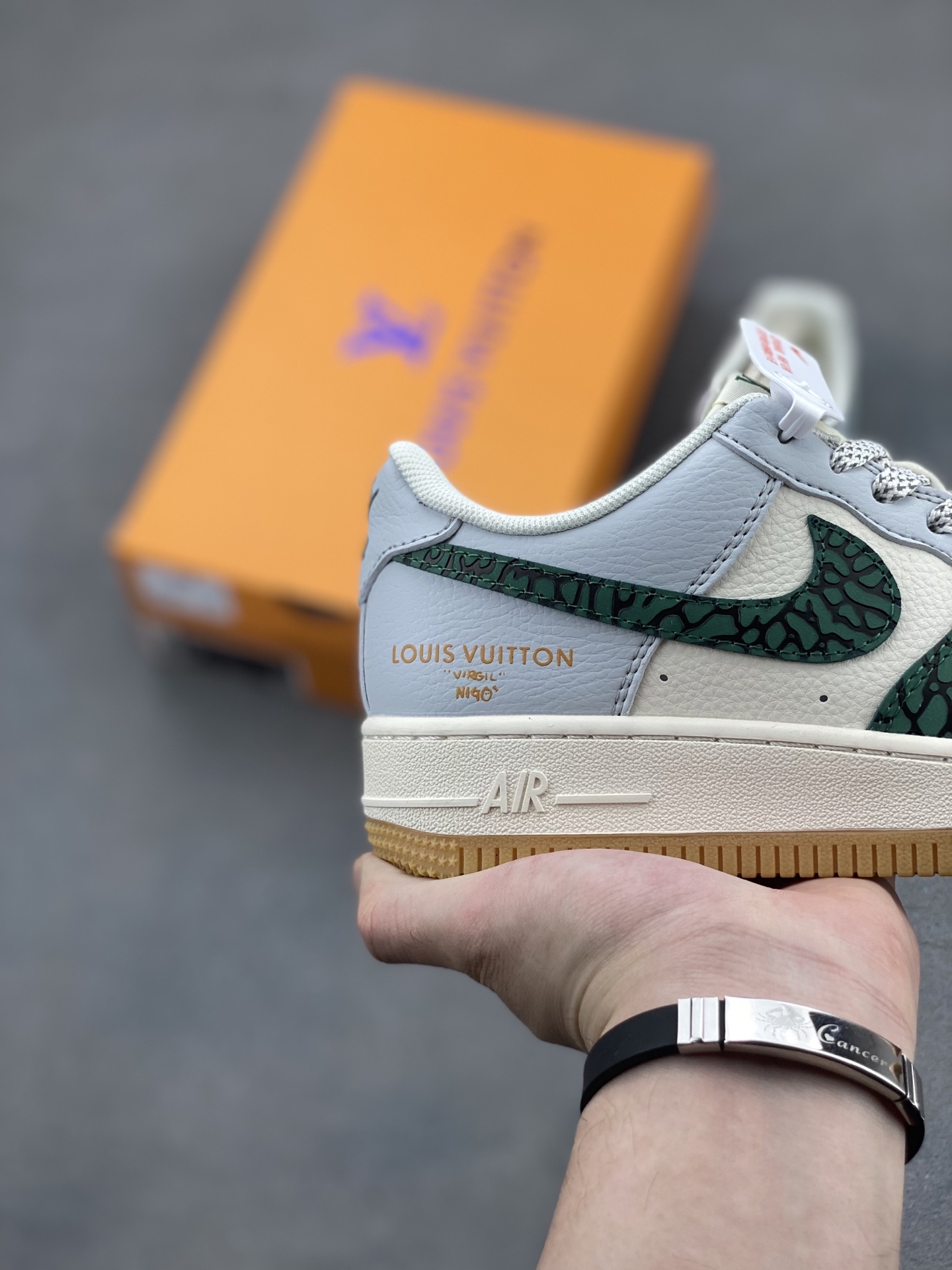 Nike Air Force 1 '07 Low Louis Vuitton Green Stone Sneakers - Limited Edition 6 i1746736882559 8140 0 4