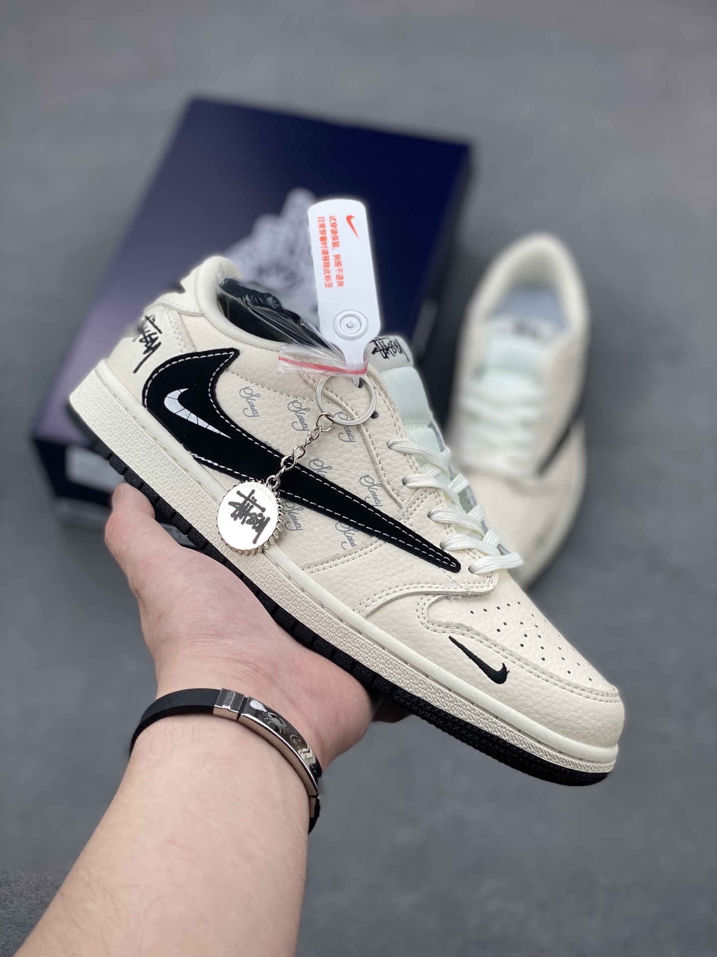 Nike Air Jordan 1 Low x Travis Scott x Stussy 'White Black' Sneakers 1 i1746737736435 2486 0 0