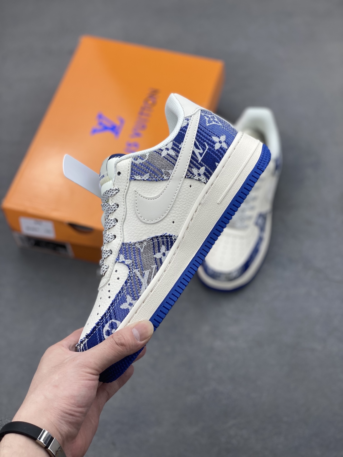 Nike Air Force 1 Low '07 Louis Vuitton Custom Sneakers - Limited Edition 4 i1746815610940 1873 0 2