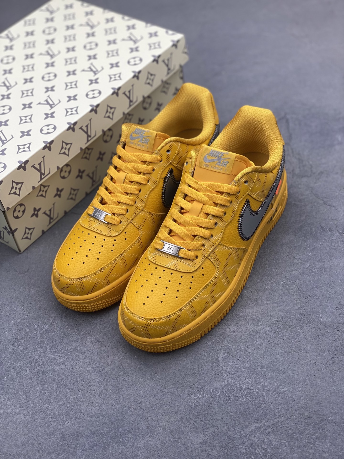 Nike Air Force 1 '07 Low Goyard Custom Yellow Silver Shoes Limited 9 i1746905544718 6154 0 7