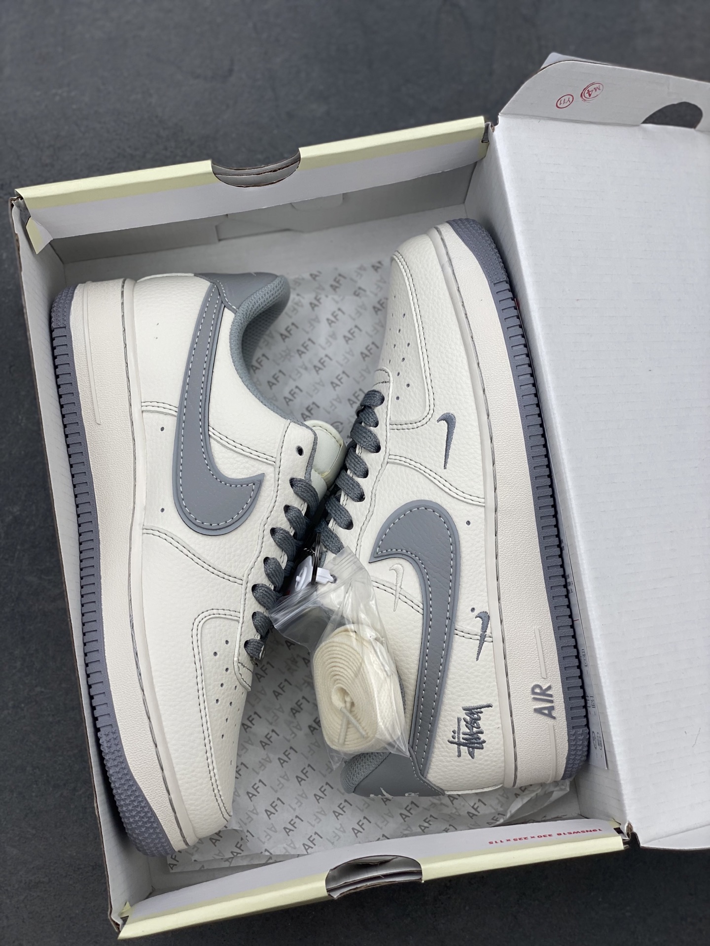 Nike Air Force 1 '07 Low Stussy Fossil Stone Sneakers 10 i1746993602448 4612 0 8