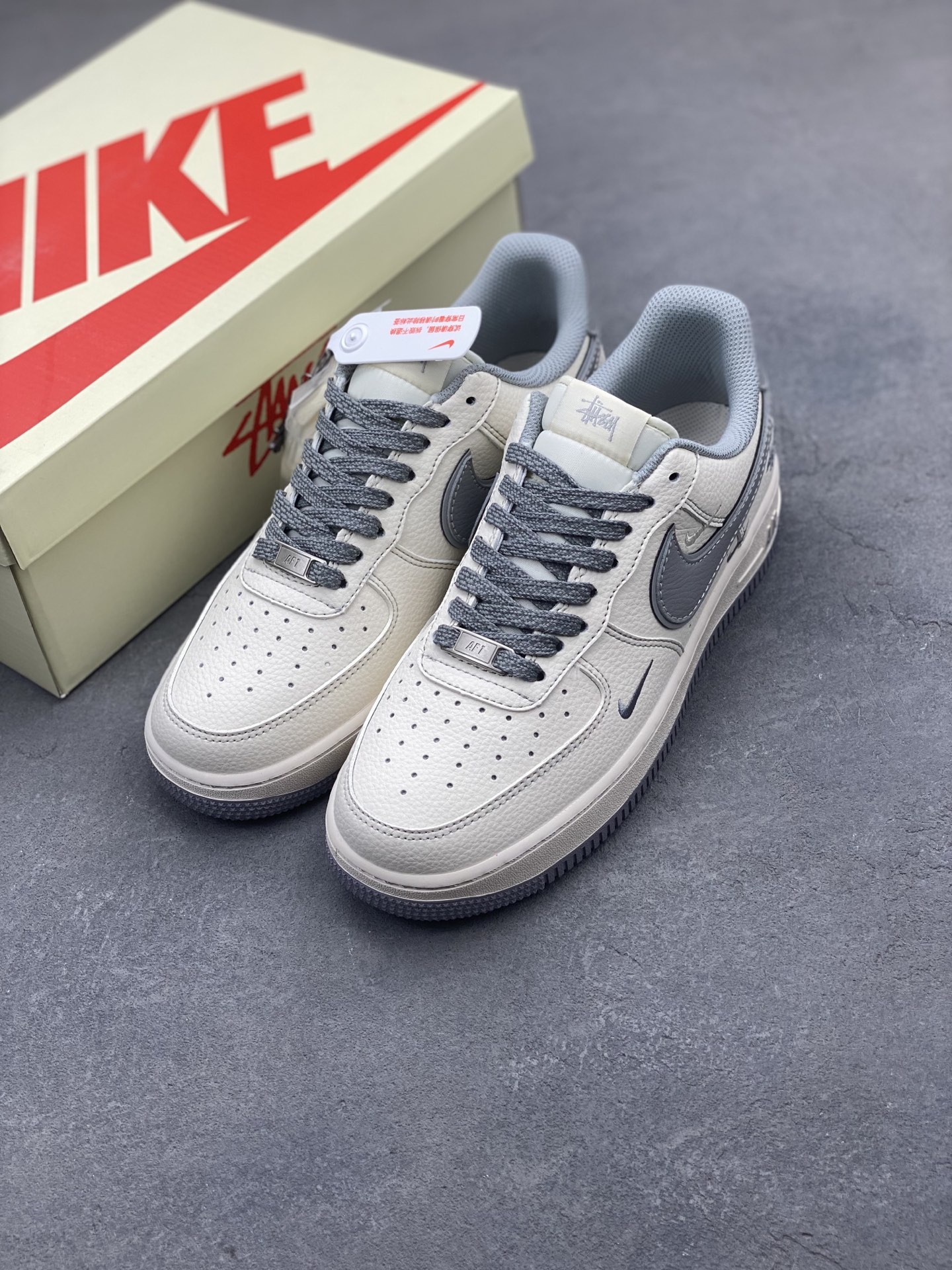 Nike Air Force 1 '07 Low Stussy Fossil Stone Sneakers 9 i1746993614215 1964 0 7