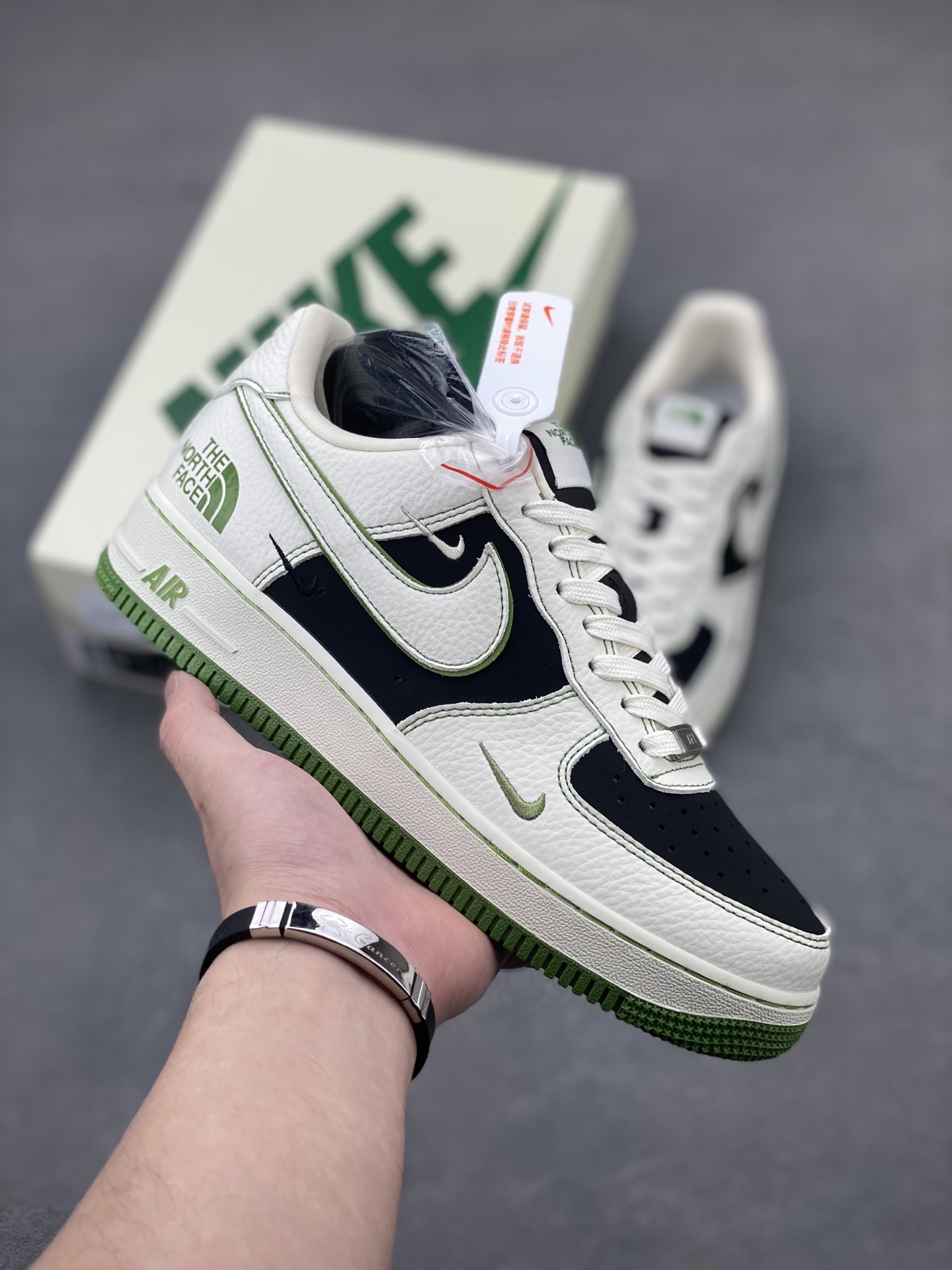 Nike Air Force 1 '07 Low The North Face Edition Sneakers 2 i1746993744936 4916 0 0