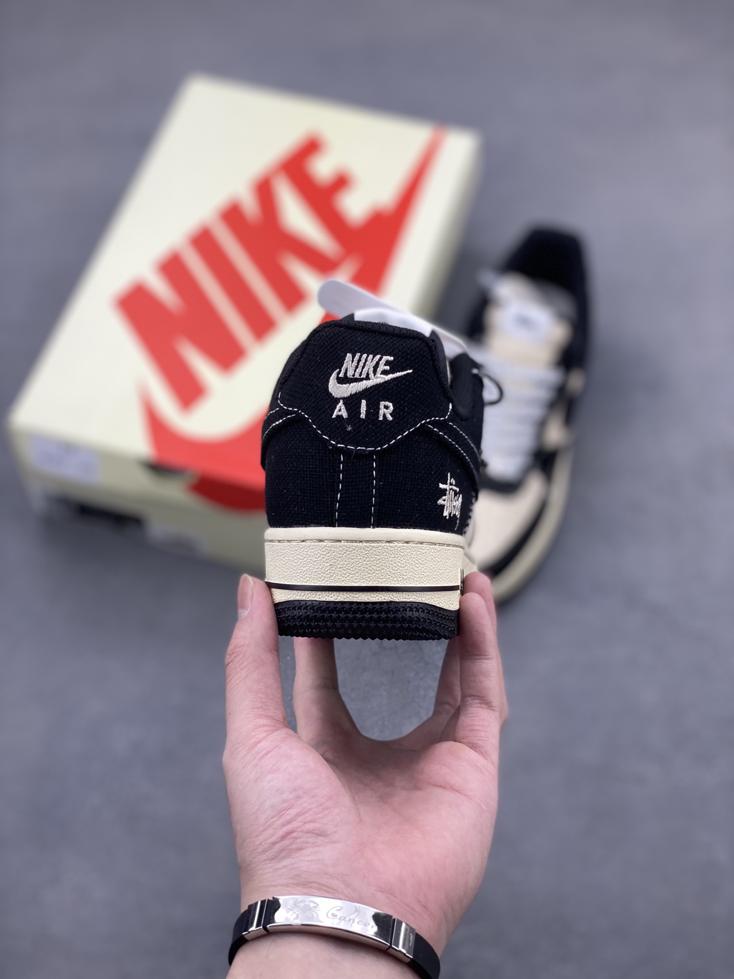 Nike Air Force 1 '07 Low Black/Cream Limited Edition Sneakers 5 i1746993799496 7579 0 3
