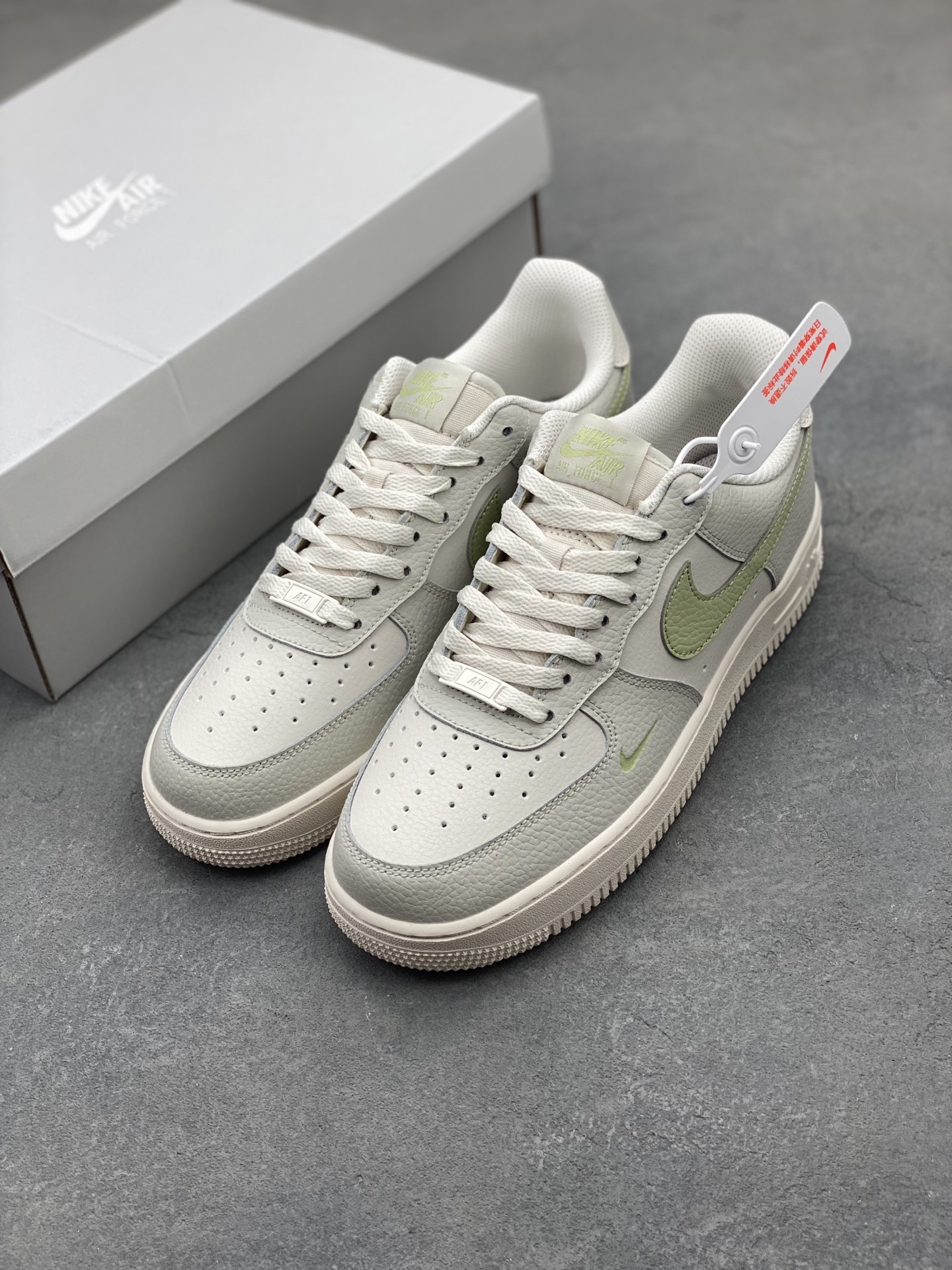 Nike Air Force 1 '07 Low Sneakers - Limited Edition with Full Air Cushion 9 i1747071623749 9493 0 7