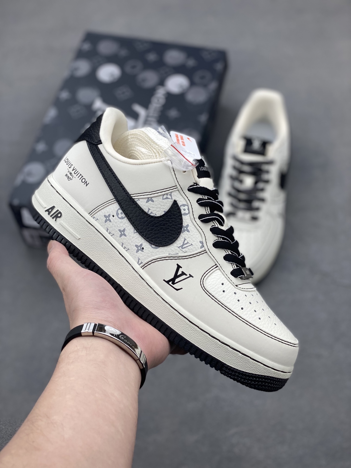 Nike Air Force 1 '07 Low Louis Vuitton Custom Sneakers - Limited Edition 2 i1747071764634 4189 0 0