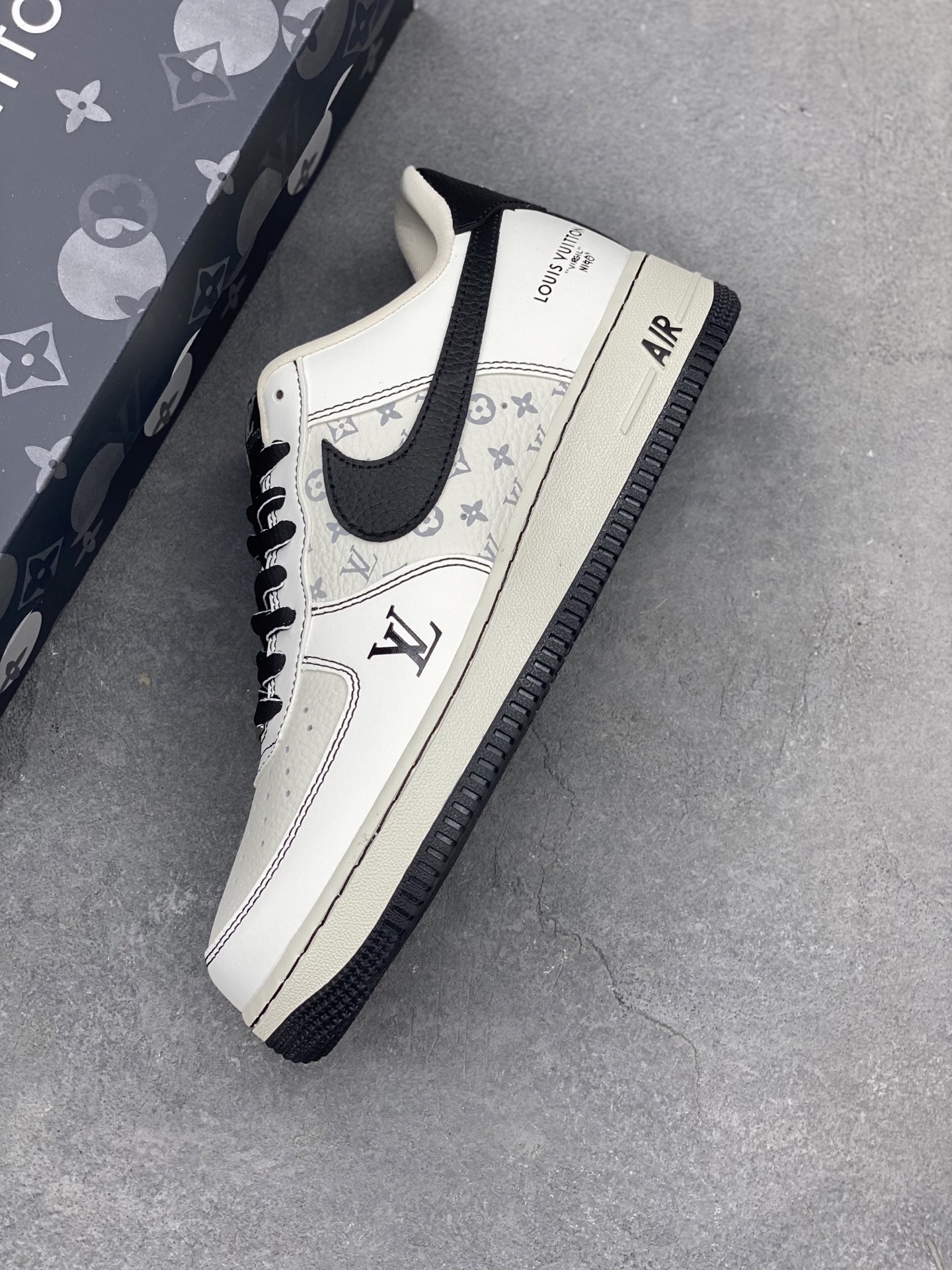Nike Air Force 1 '07 Low Louis Vuitton Custom Sneakers - Limited Edition 8 i1747071776673 7354 0 6