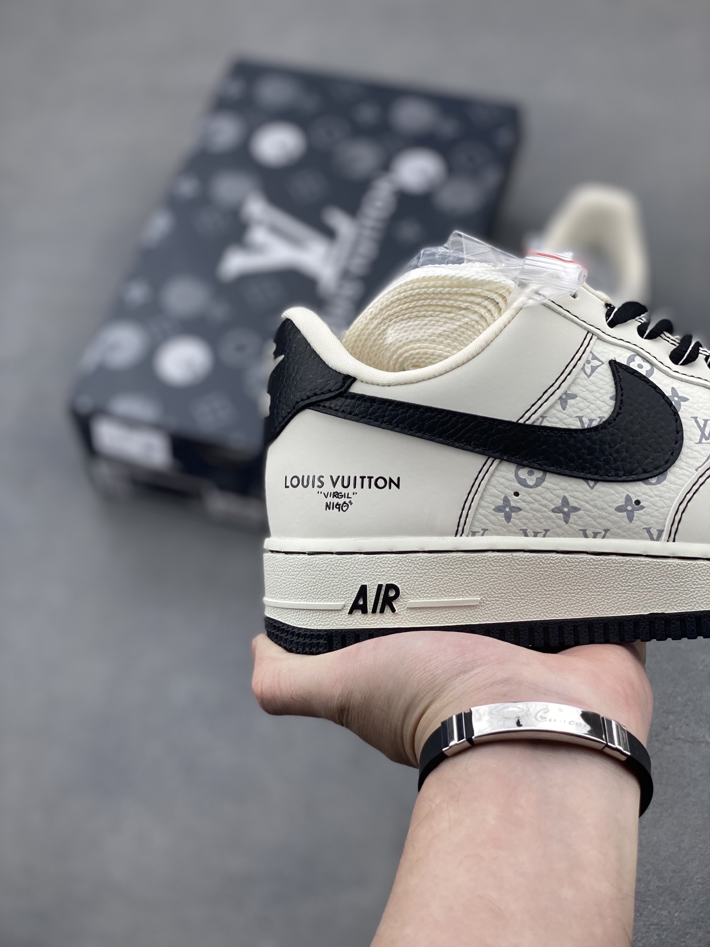 Nike Air Force 1 '07 Low Louis Vuitton Custom Sneakers - Limited Edition 6 i1747071776691 8311 0 4