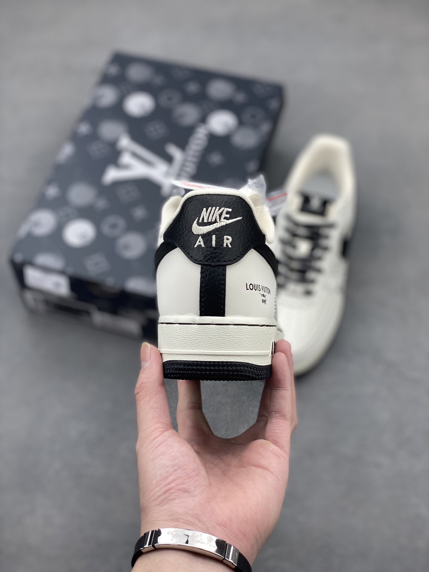 Nike Air Force 1 '07 Low Louis Vuitton Custom Sneakers - Limited Edition 5 i1747071776745 9595 0 3