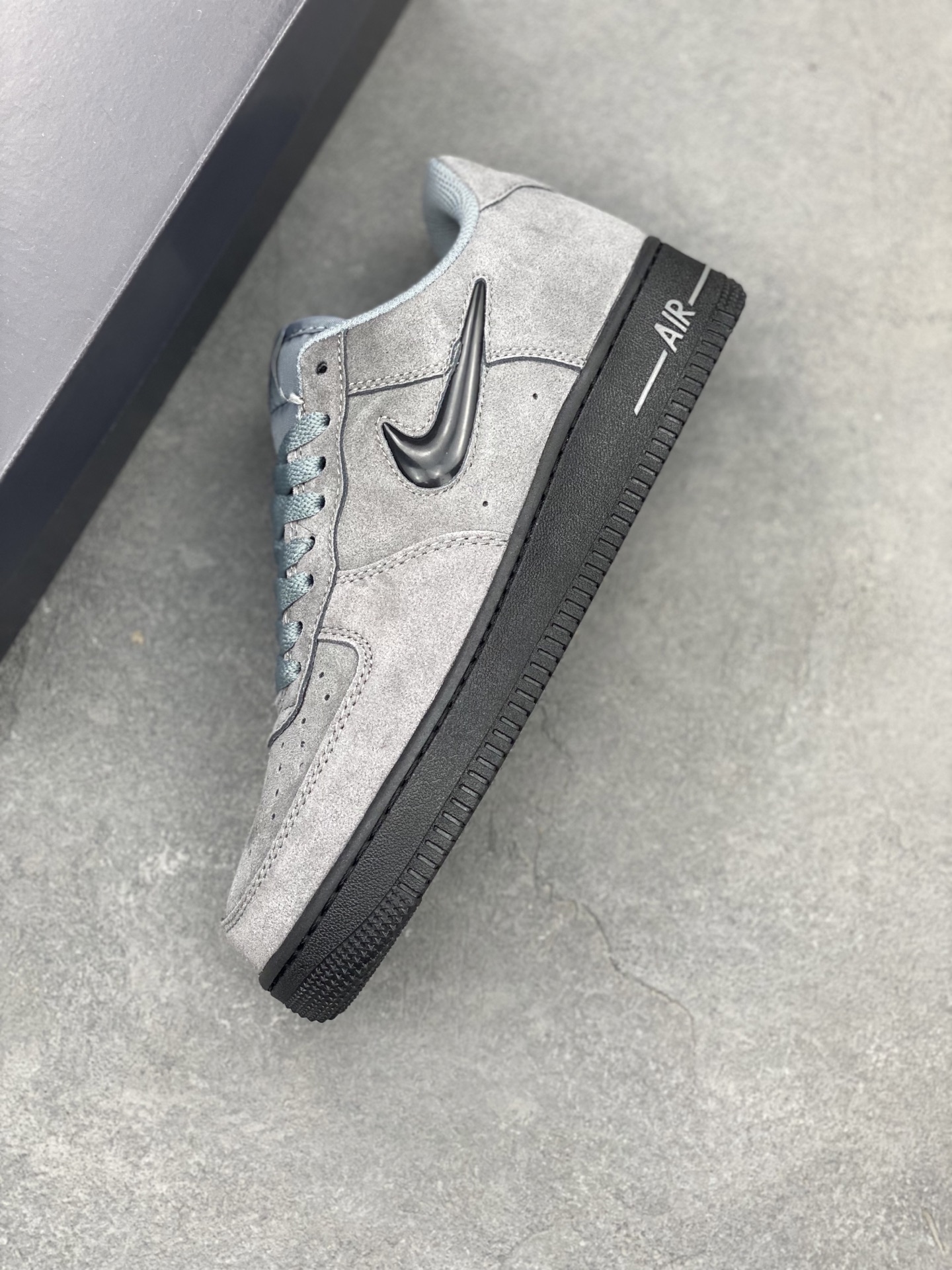 Nike Air Force 1 '07 Low Grey Suede Sneakers HQ3827-001 Casual Shoes 8 i1747071862592 1411 0 6