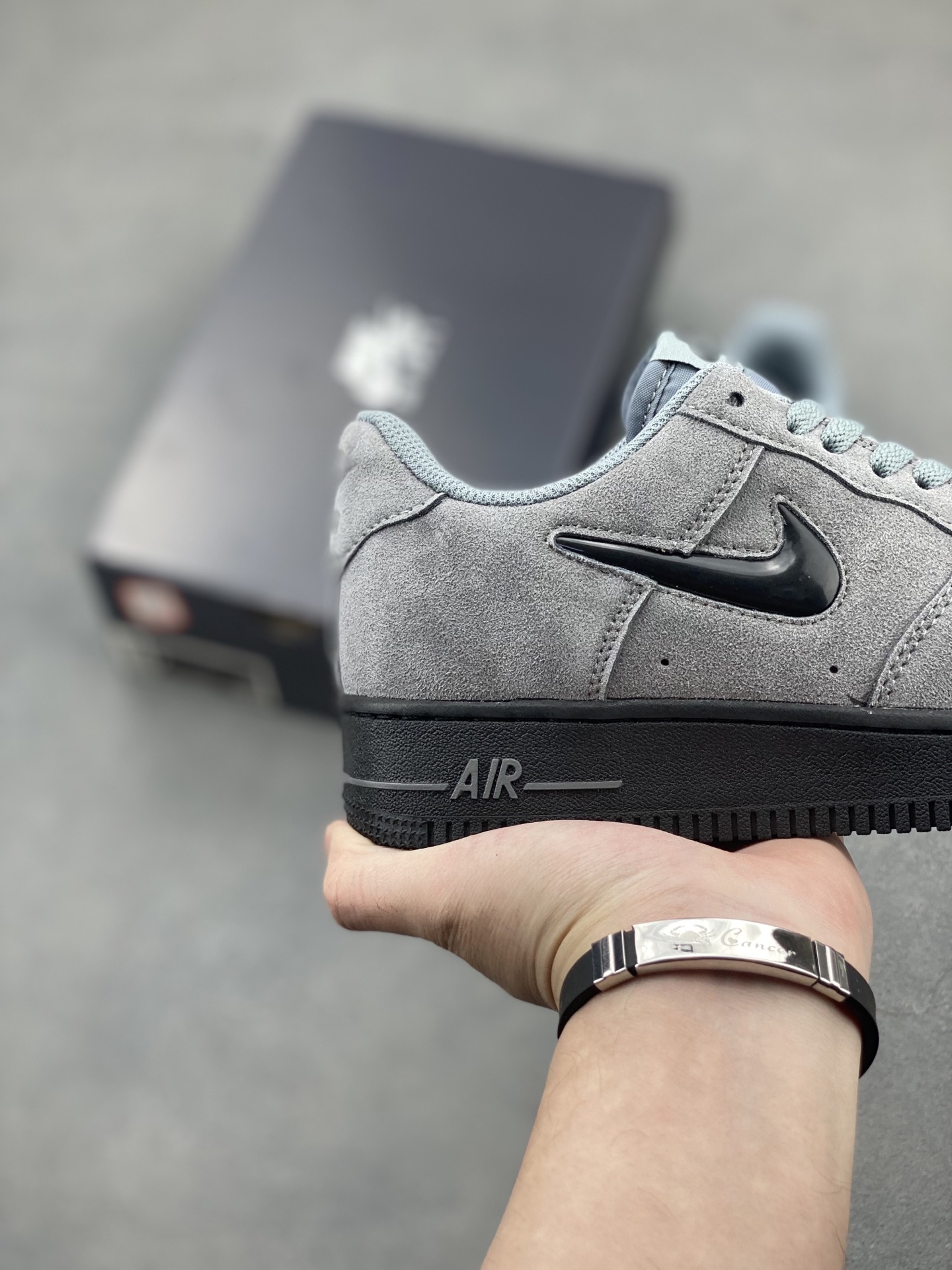 Nike Air Force 1 '07 Low Grey Suede Sneakers HQ3827-001 Casual Shoes 6 i1747071872504 6245 0 4