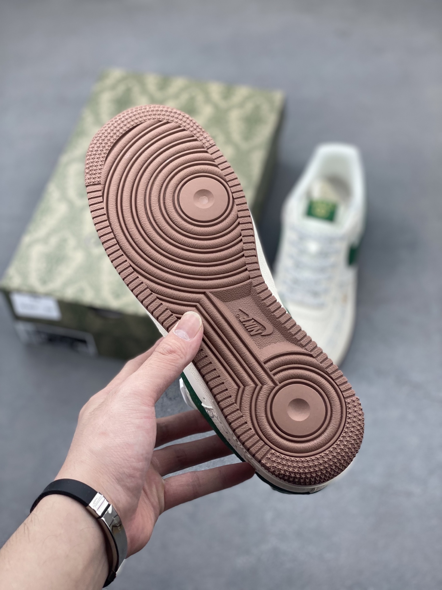 Nike Air Force 1 '07 Low White/Green Custom Sneakers Designer Limited Edition 7 i1747171971021 5846 0 5