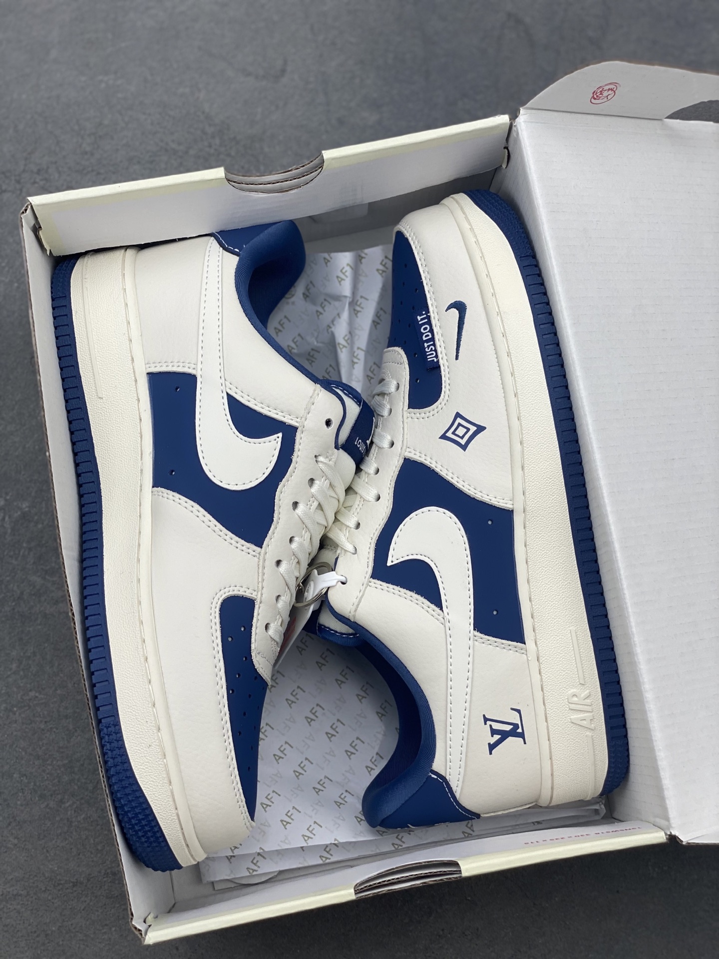 Nike Air Force 1 '07 Low Louis Vuitton Custom Sneakers - Limited Edition 10 i1747172032957 8122 0 8