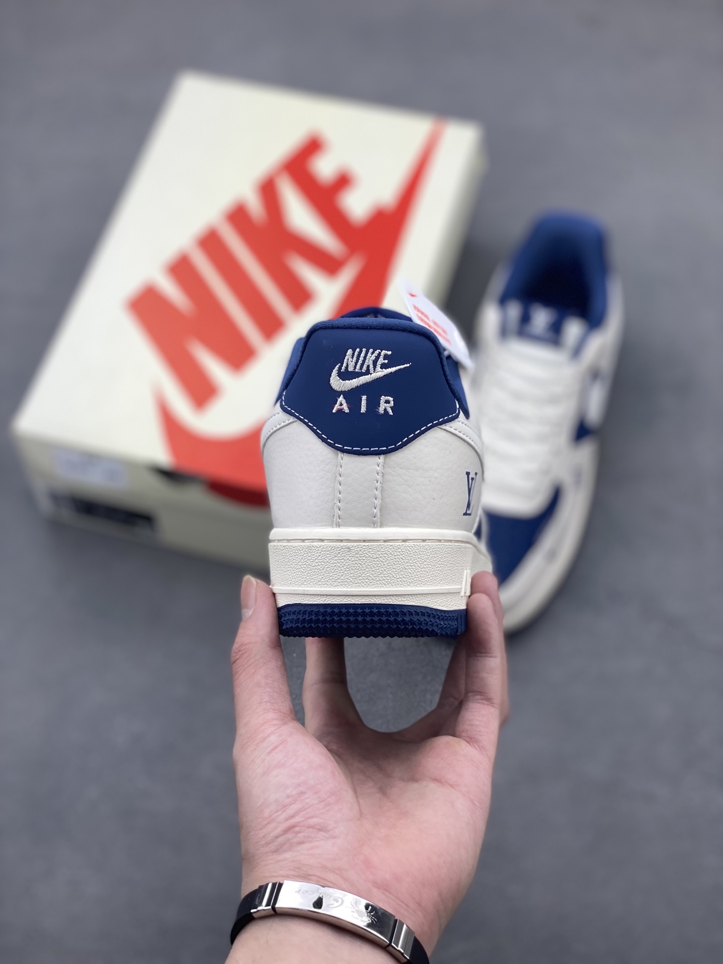 Nike Air Force 1 '07 Low Louis Vuitton Custom Sneakers - Limited Edition 5 i1747172033111 2667 0 3
