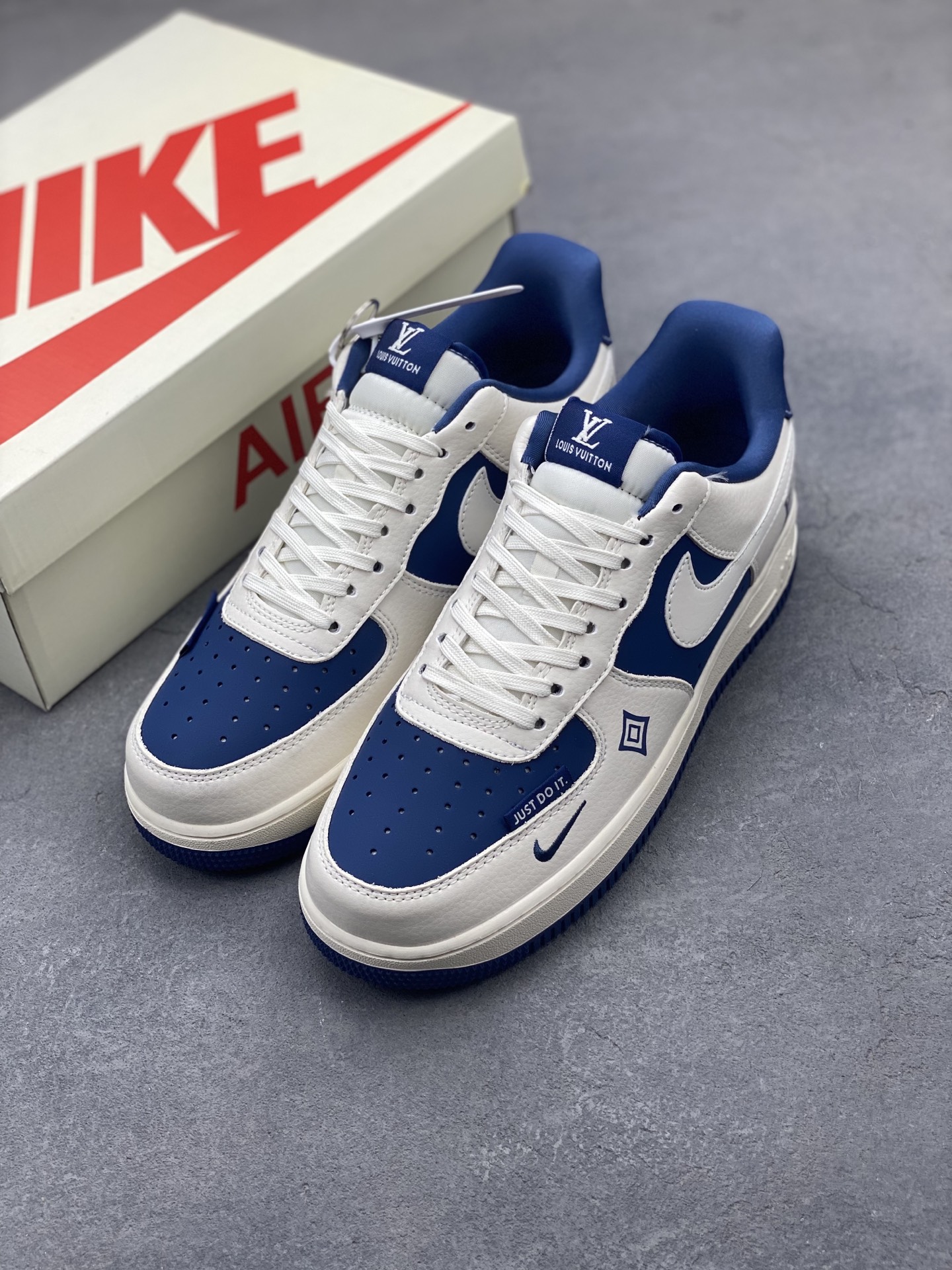 Nike Air Force 1 '07 Low Louis Vuitton Custom Sneakers - Limited Edition 9 i1747172046425 6039 0 7