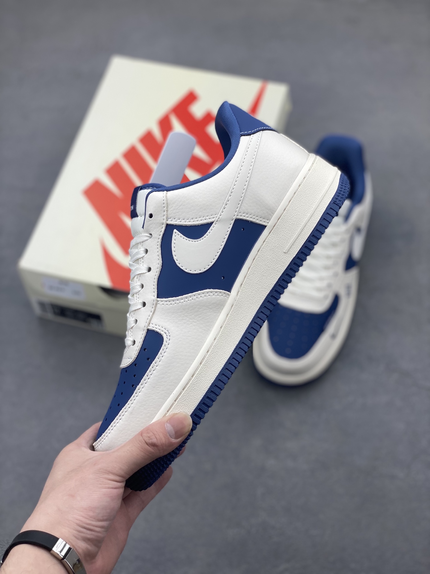 Nike Air Force 1 '07 Low Louis Vuitton Custom Sneakers - Limited Edition 4 i1747172047359 9656 0 2