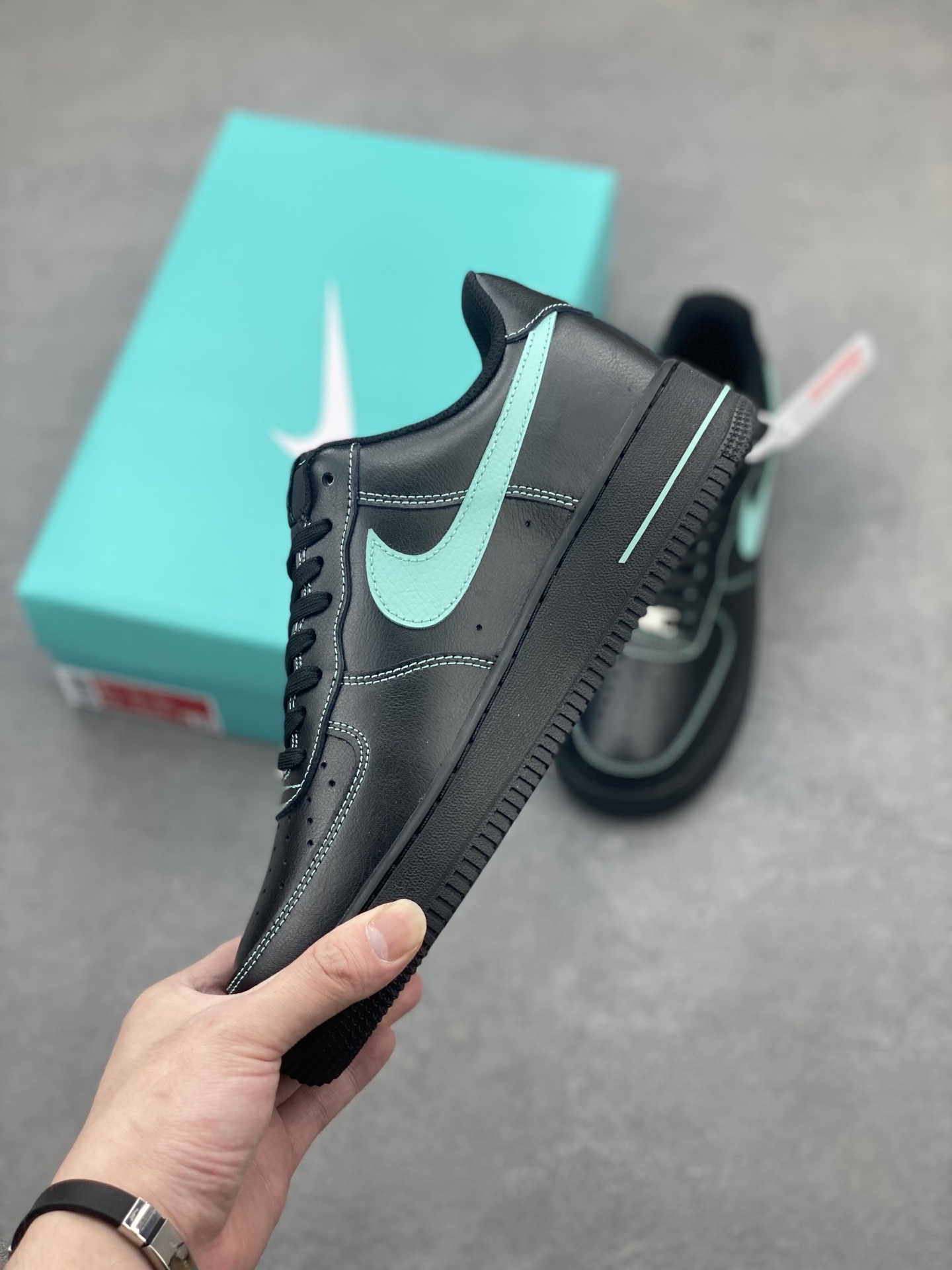 Nike Air Force 1 '07 Low Black/Tiffany Blue Limited Edition Sneakers 4 i1747172213086 1179 0 2