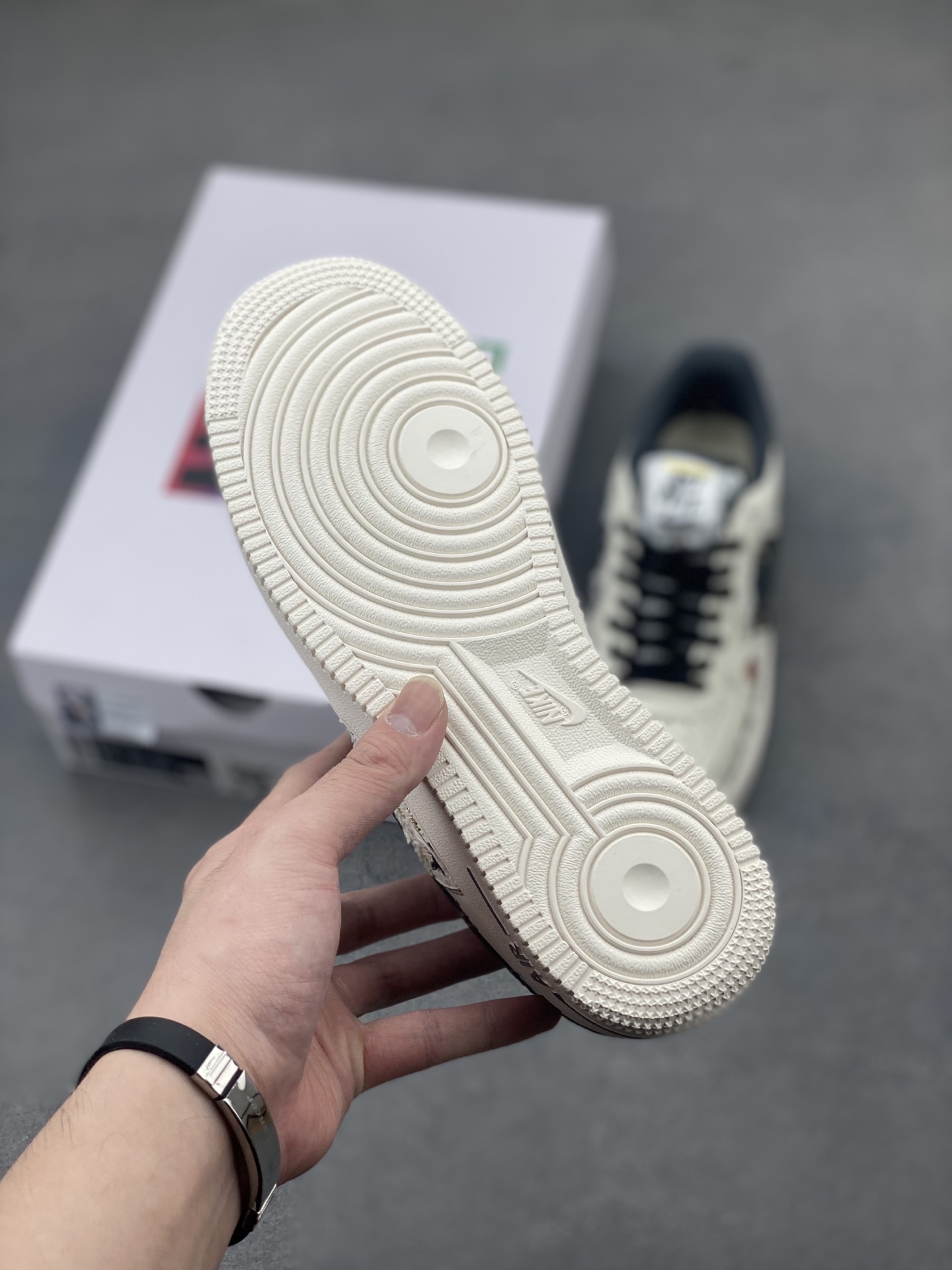 Nike Air Force 1 '07 Low Sneakers Limited Edition - FJ7740-710 7 i1747172277786 14 0 5
