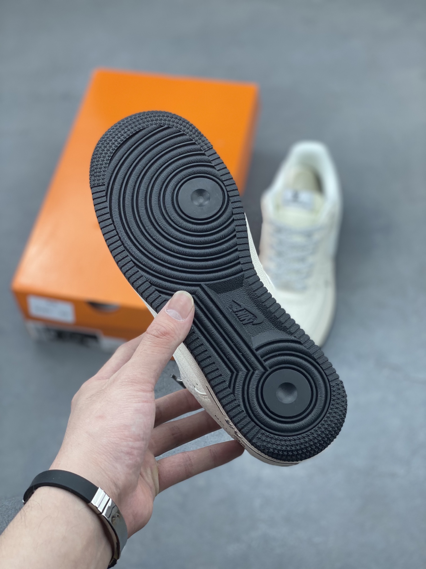 Nike Air Force 1 Low Louis Vuitton Custom Sneakers Limited Edition 7 i1747246524034 4522 0 5