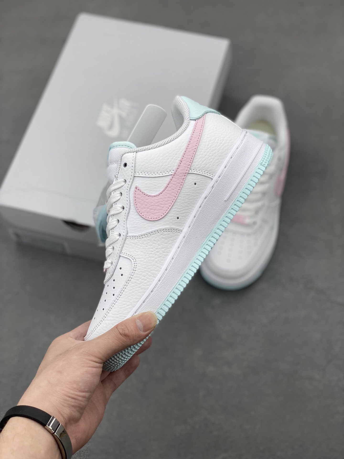 Nike Air Force 1 Low White Pink - Full Grain Leather & Air Cushioning 4 i1747246672001 4725 0 2