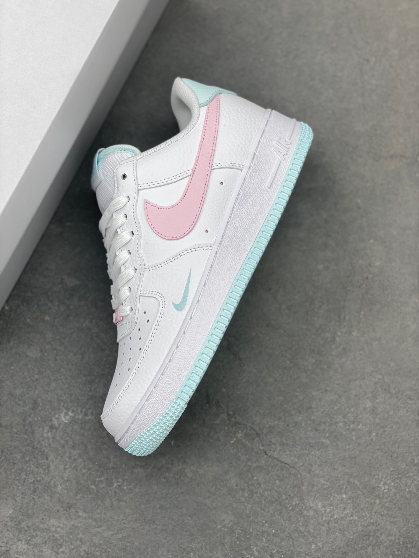 Nike Air Force 1 Low White Pink - Full Grain Leather & Air Cushioning 8 i1747246690452 7697