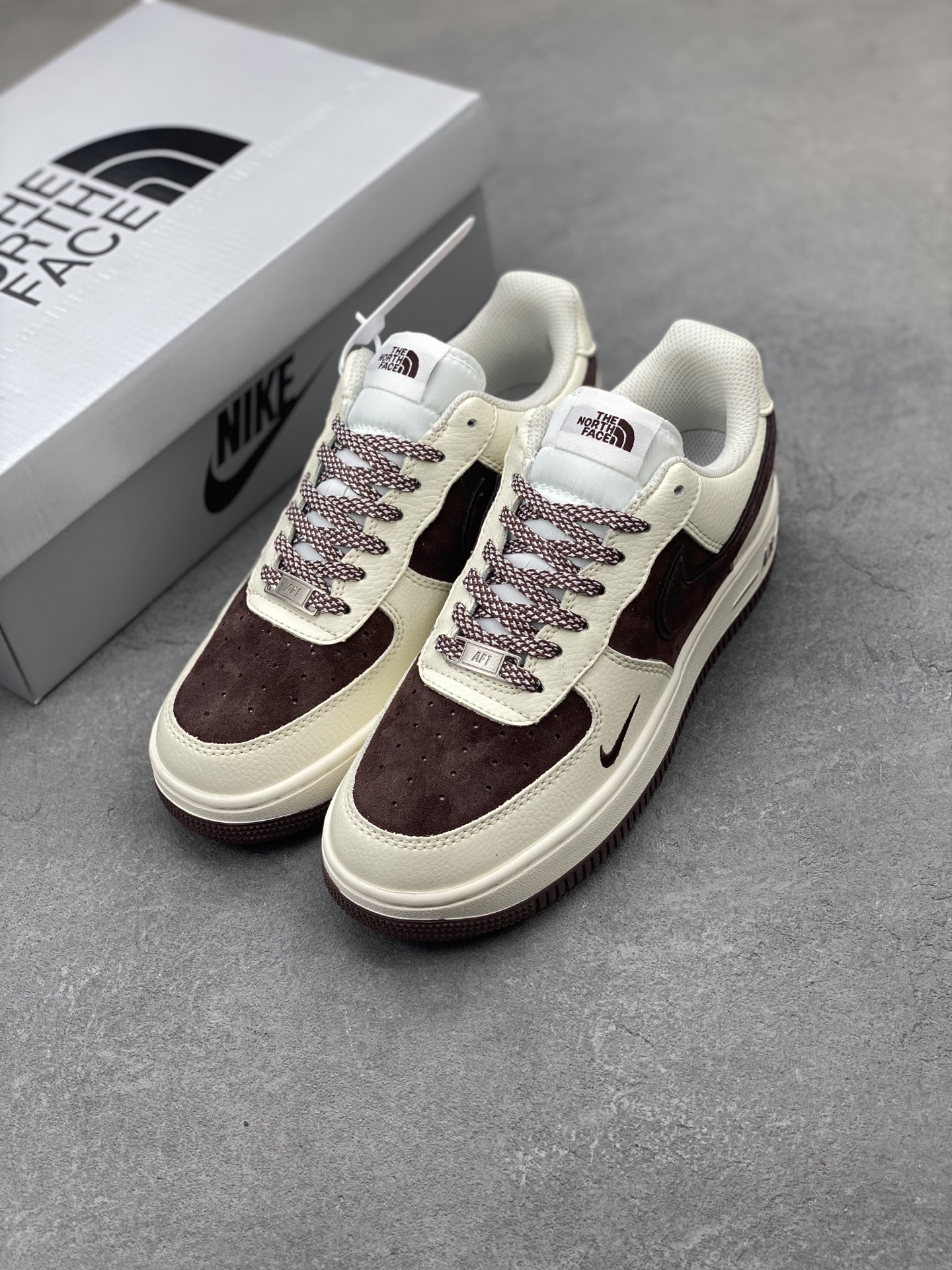 Nike Air Force 1 Low 'The North Face' Custom Sneakers 9 i1747247447181 978 0 7