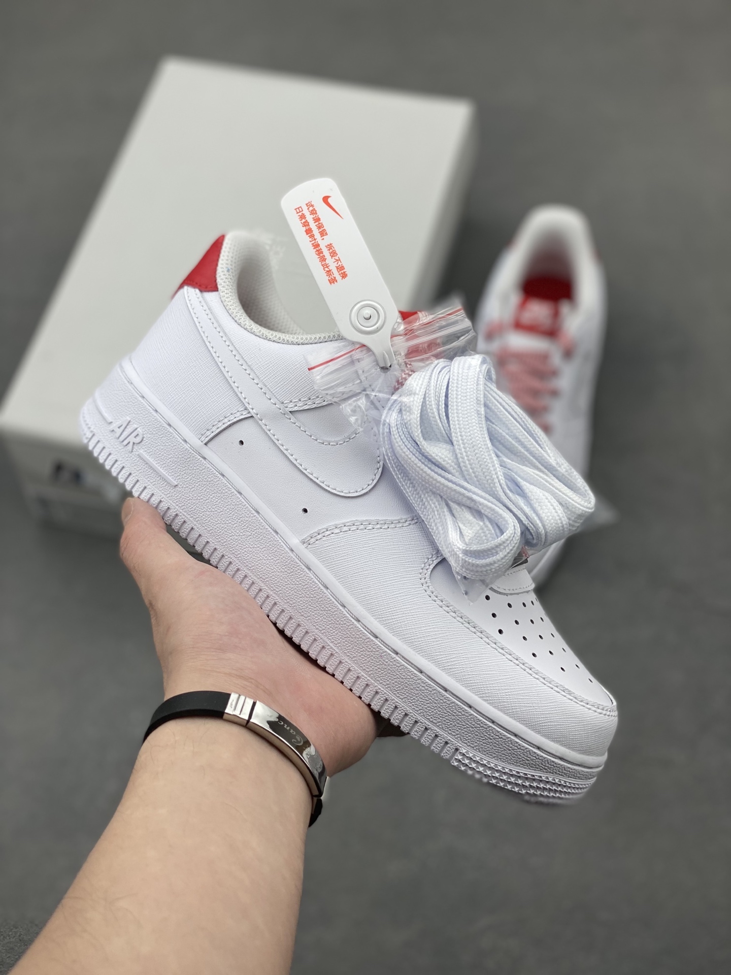 Nike Air Force 1 '07 Low White/Red Limited Edition Athletic Shoes 2 i1747337227993 4182 0 0