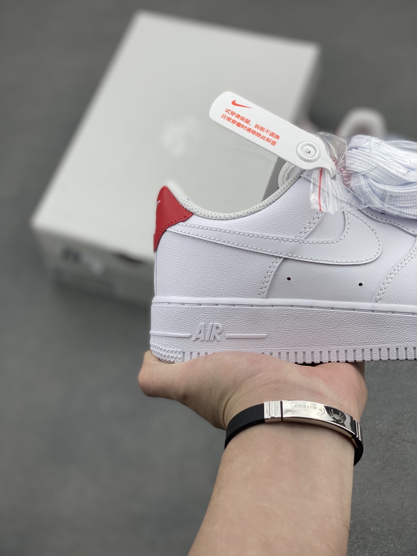 Nike Air Force 1 '07 Low White/Red Limited Edition Athletic Shoes 6 i1747337228053 623 0 4
