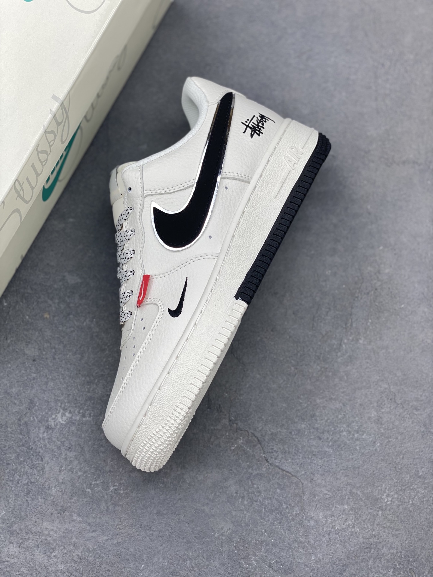 Nike Air Force 1 '07 Low Stüssy Fossil Sneakers 8 i1747337290208 2020 0 6