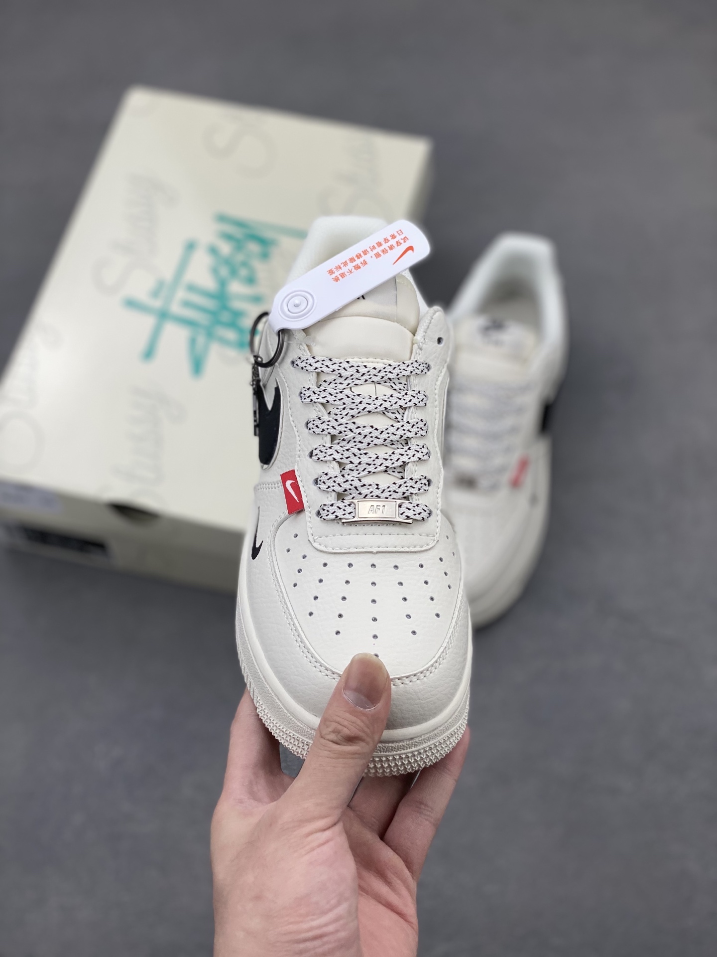 Nike Air Force 1 '07 Low Stüssy Fossil Sneakers 3 i1747337290271 1783 0 1