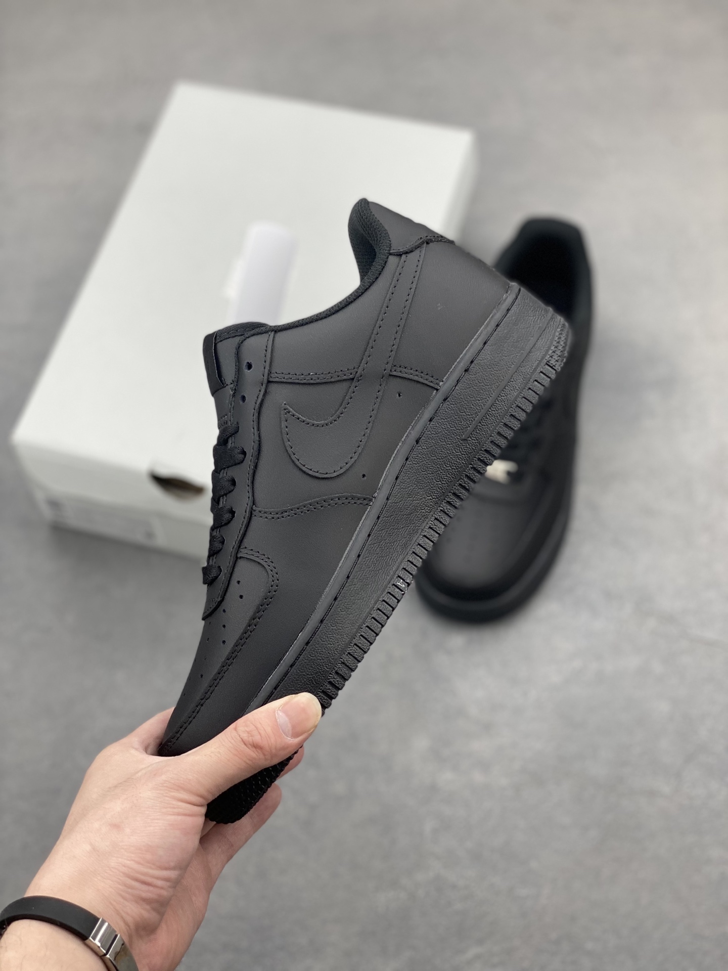 Nike Air Force 1 Low '07 Black Sneakers - Iconic Style & Comfort 4 i1747337373201 5518 0 2