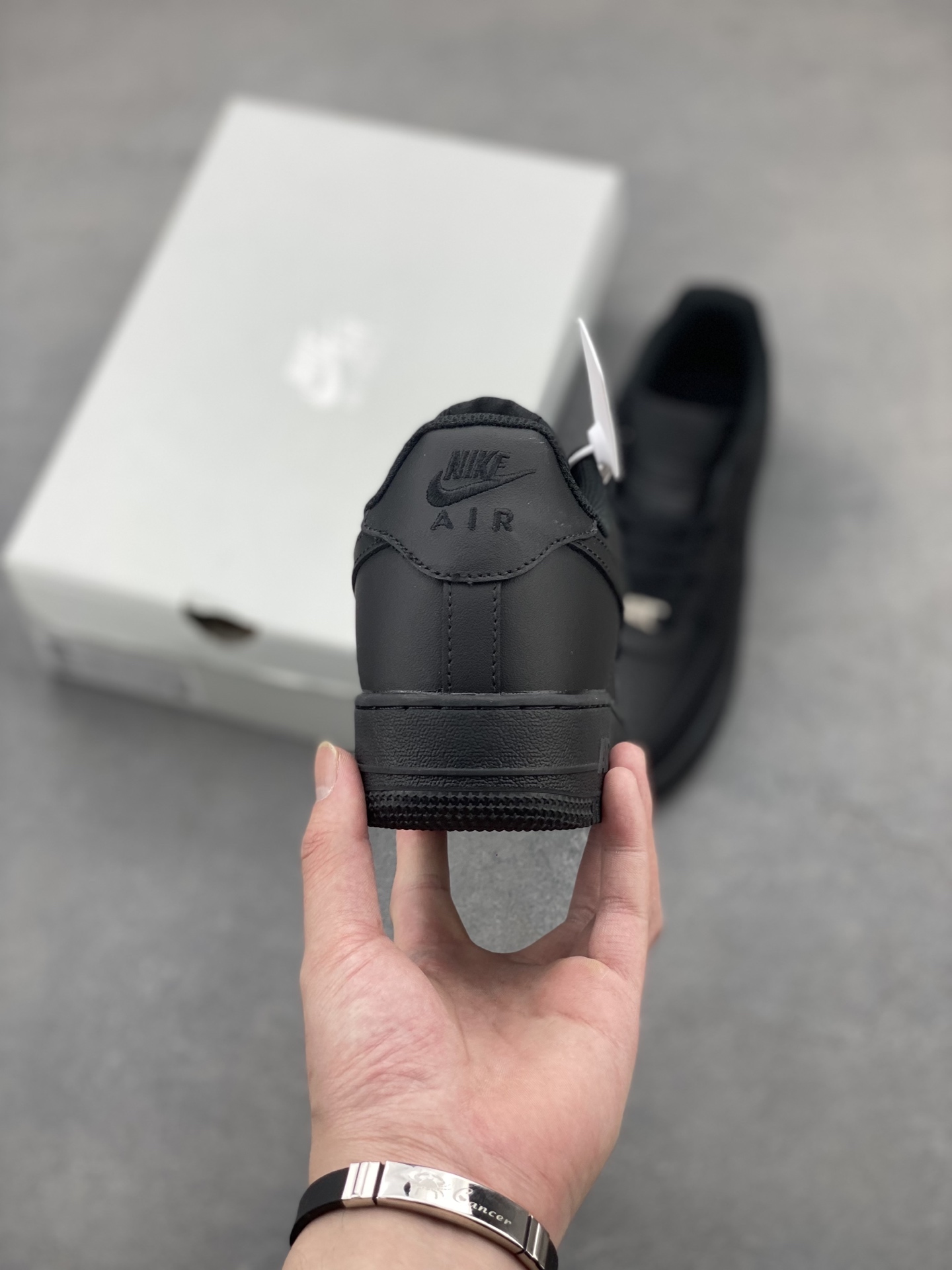 Nike Air Force 1 Low '07 Black Sneakers - Iconic Style & Comfort 5 i1747337373218 9813 0 3